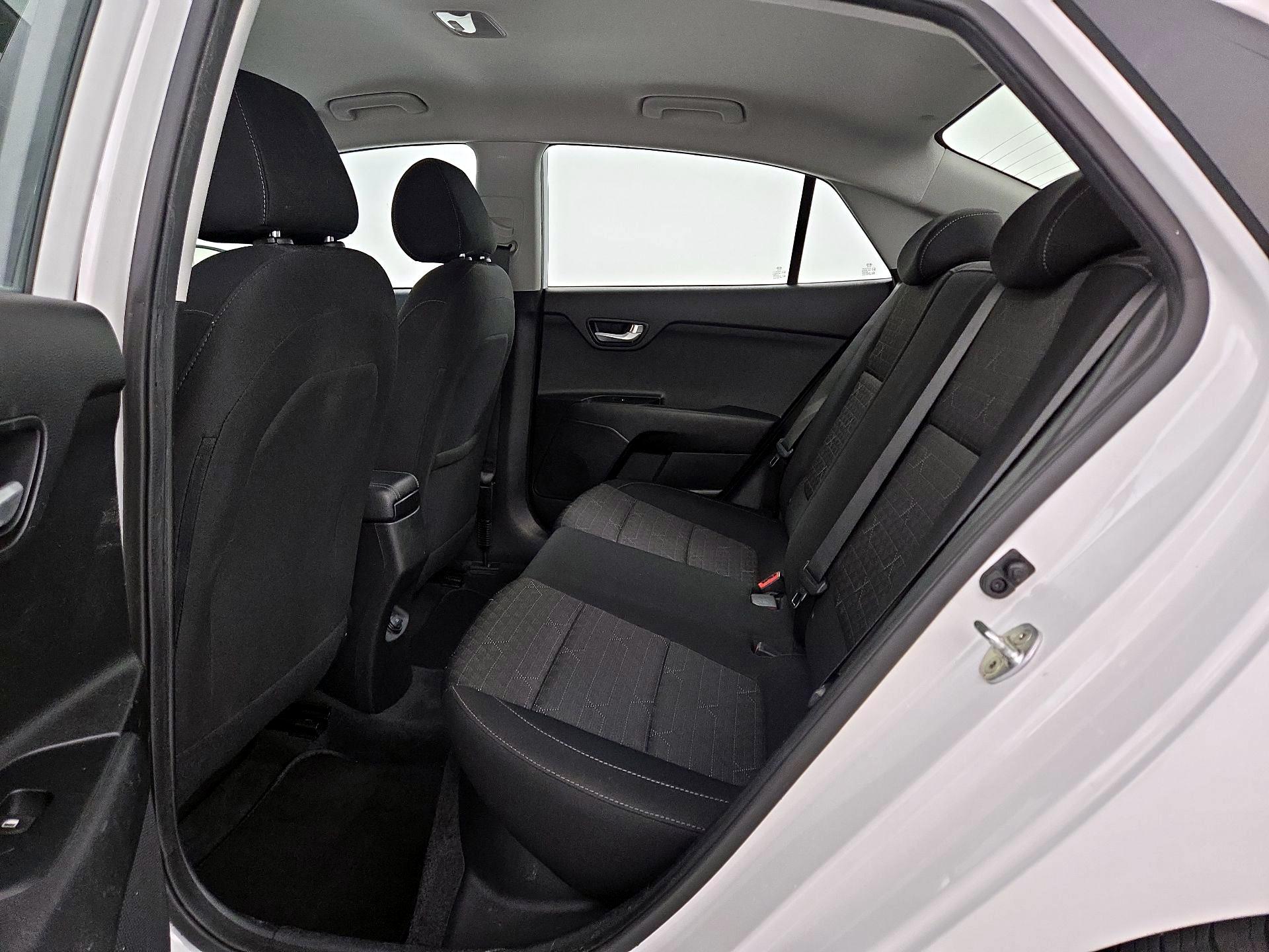Thumbnail: 2019 Kia Rio - 19