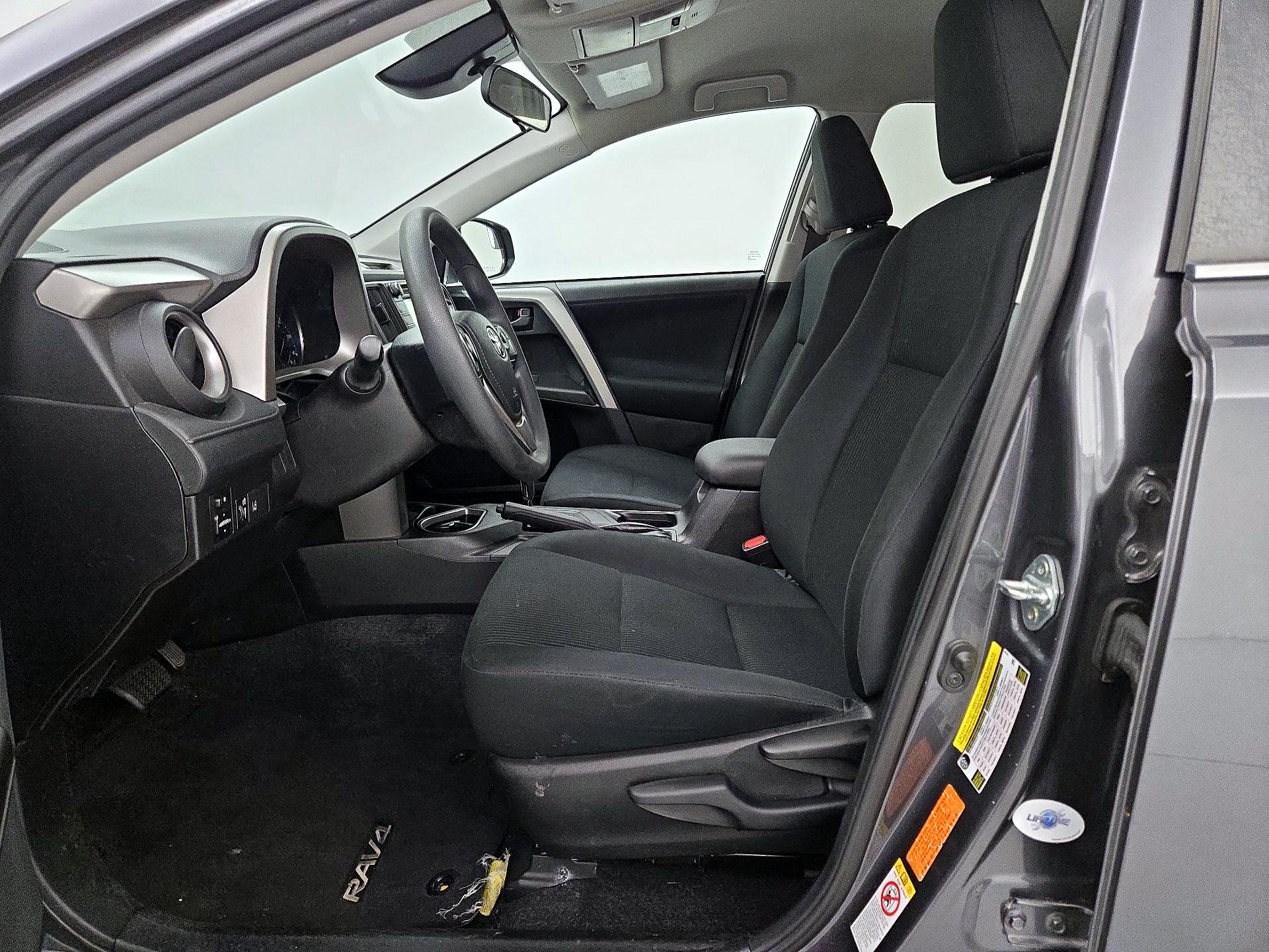Thumbnail: 2018 Toyota RAV4 - 11