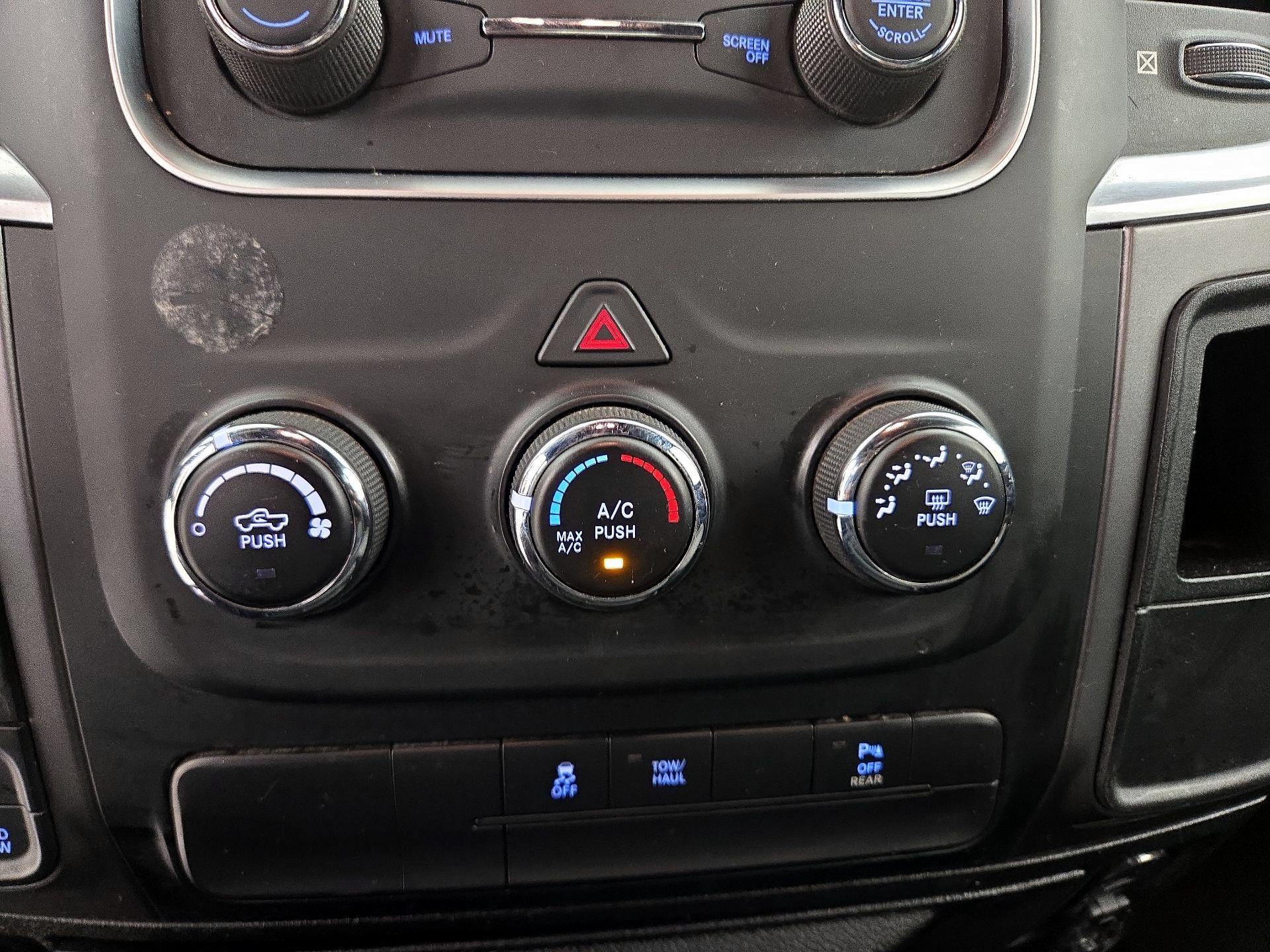 Thumbnail: 2021 RAM 1500 Classic - 16