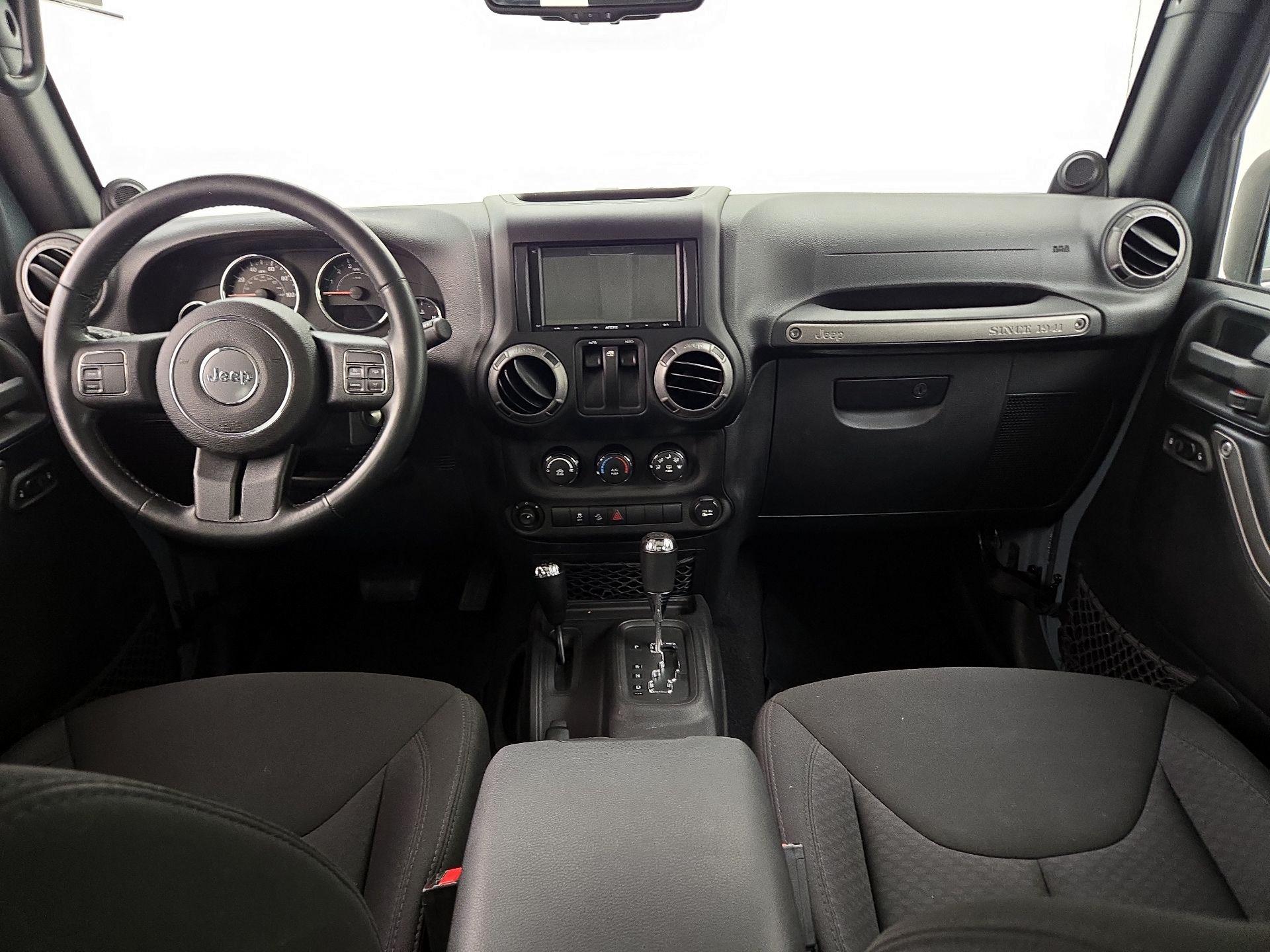 Thumbnail: 2014 Jeep Wrangler - 9