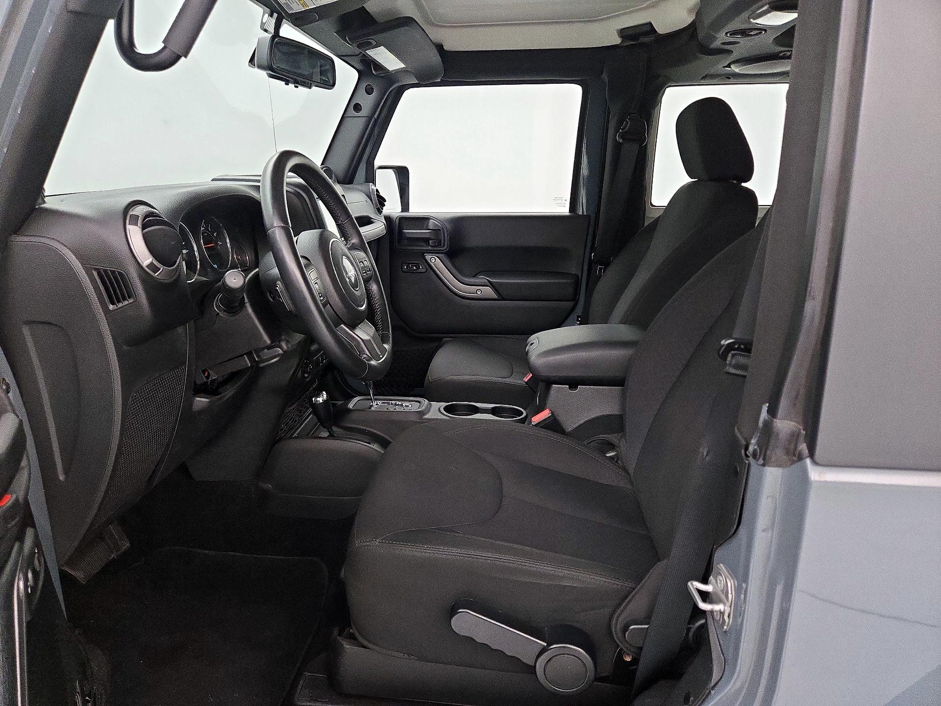 Thumbnail: 2014 Jeep Wrangler - 11