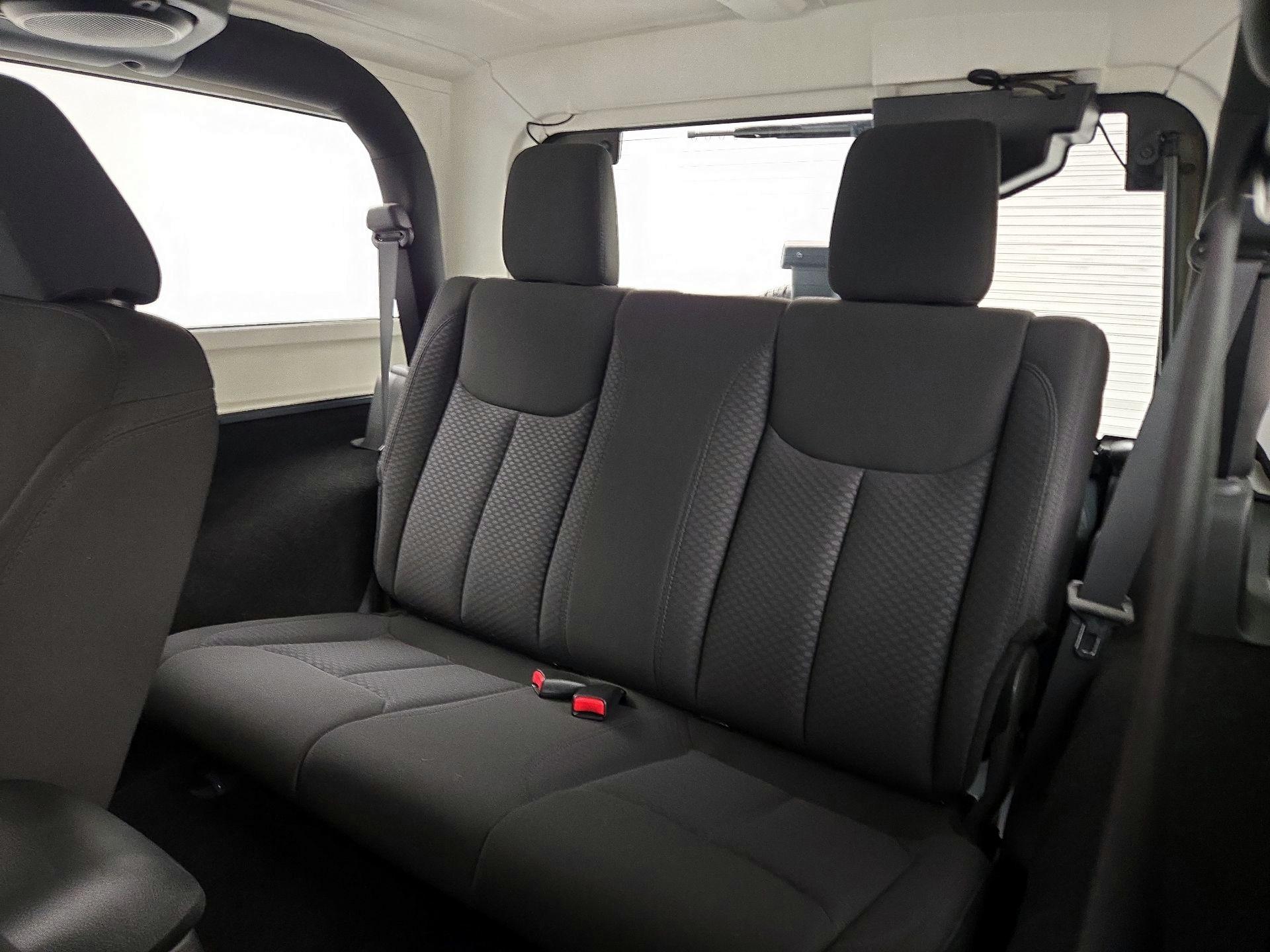 Thumbnail: 2014 Jeep Wrangler - 18