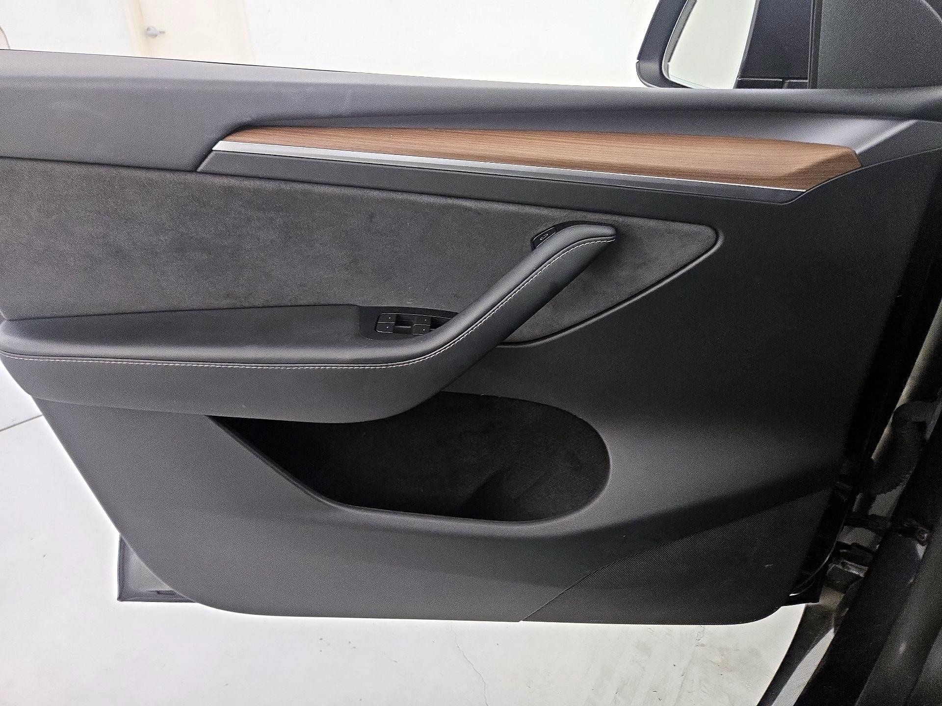 Thumbnail: 2024 Tesla Model Y - 12