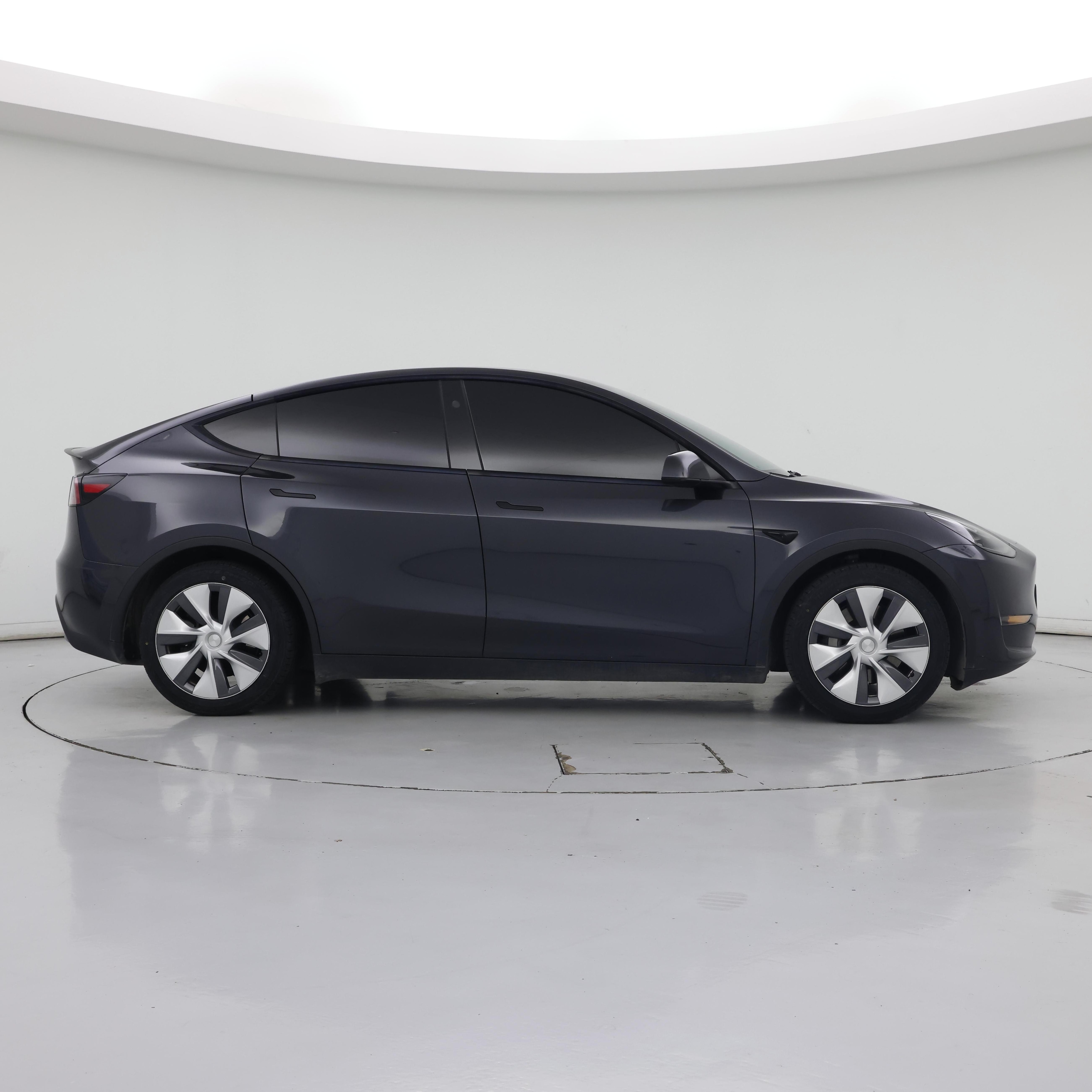 Thumbnail: 2024 Tesla Model Y - 7