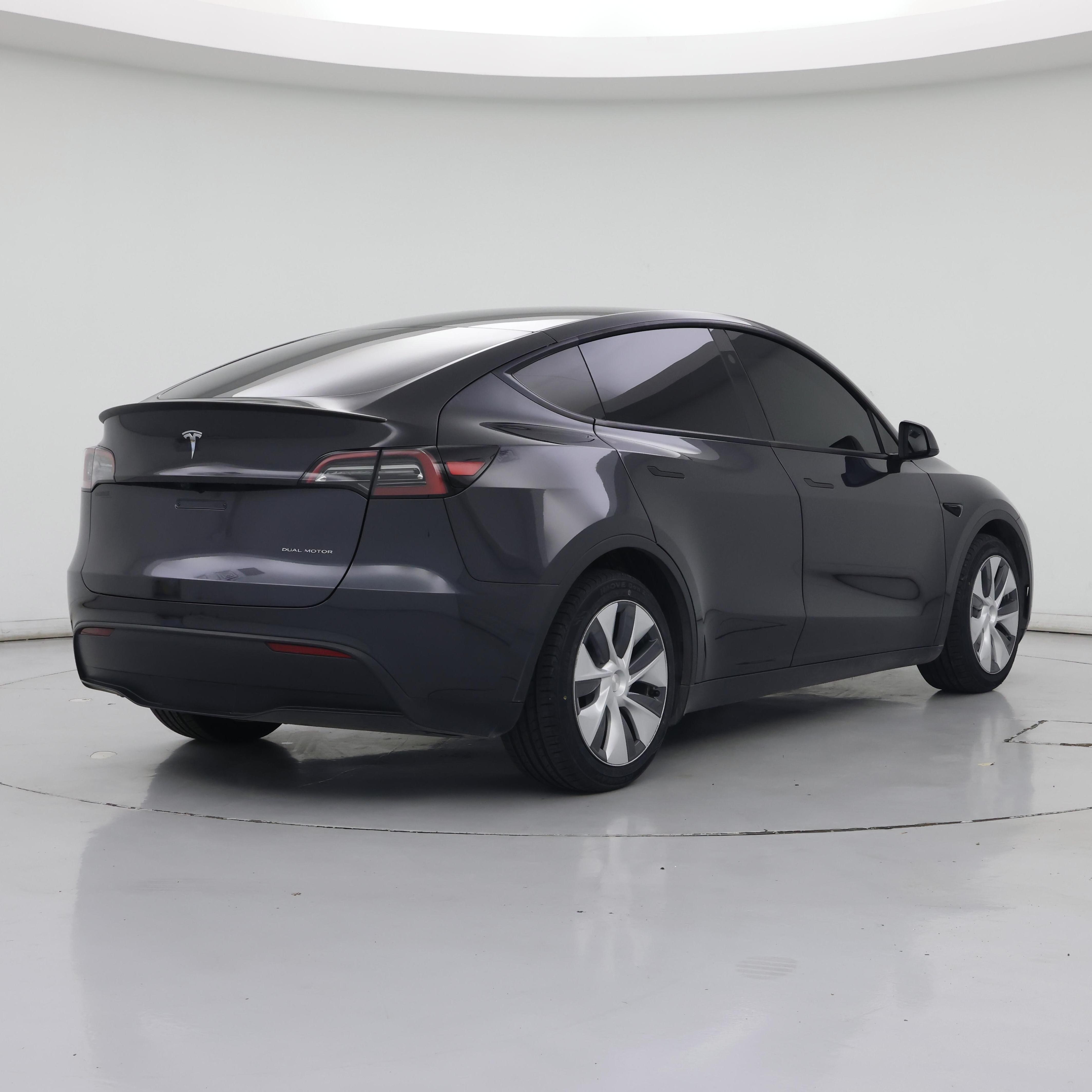 Thumbnail: 2024 Tesla Model Y - 8