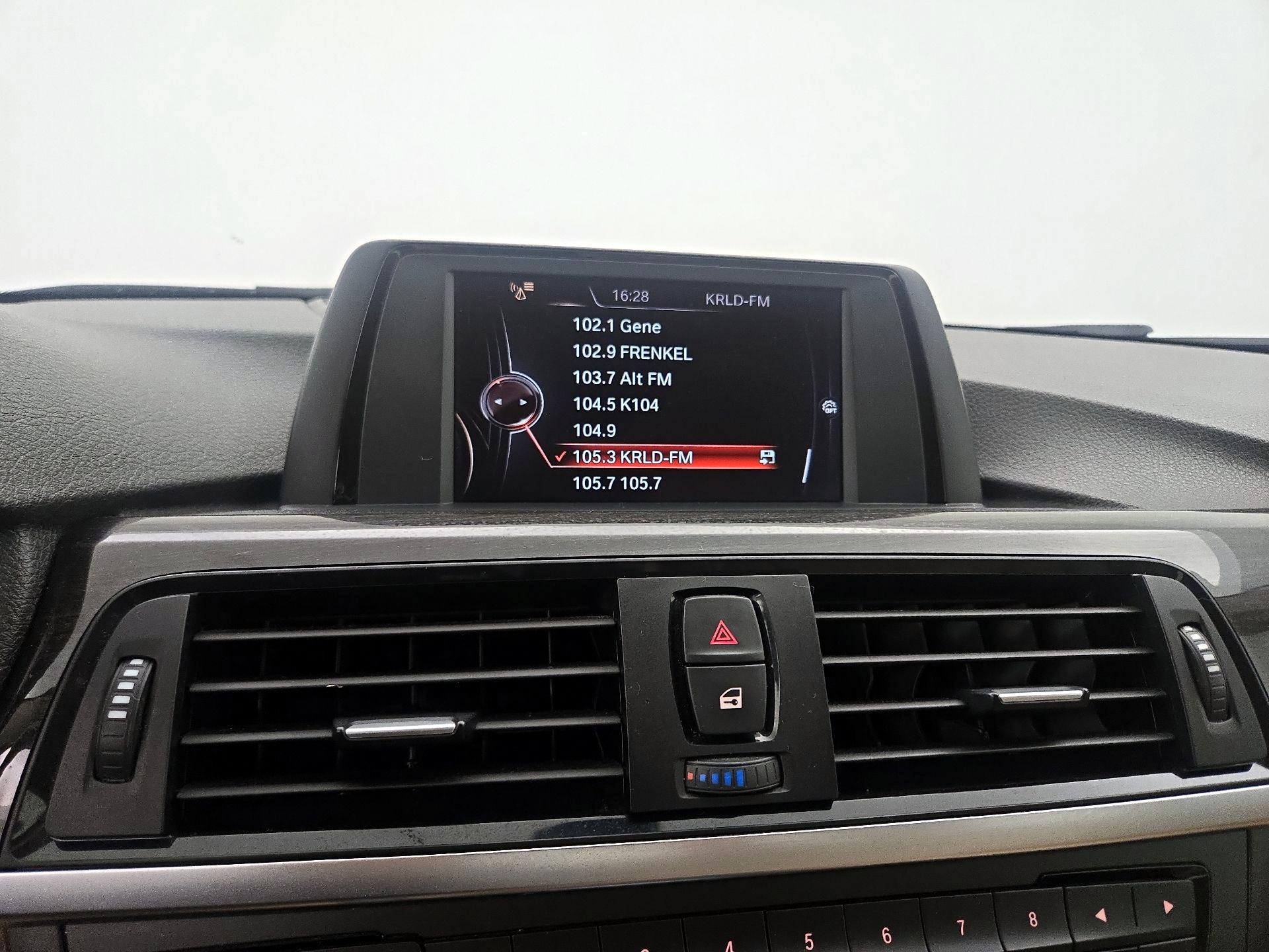 Thumbnail: 2015 BMW 3 Series - 14
