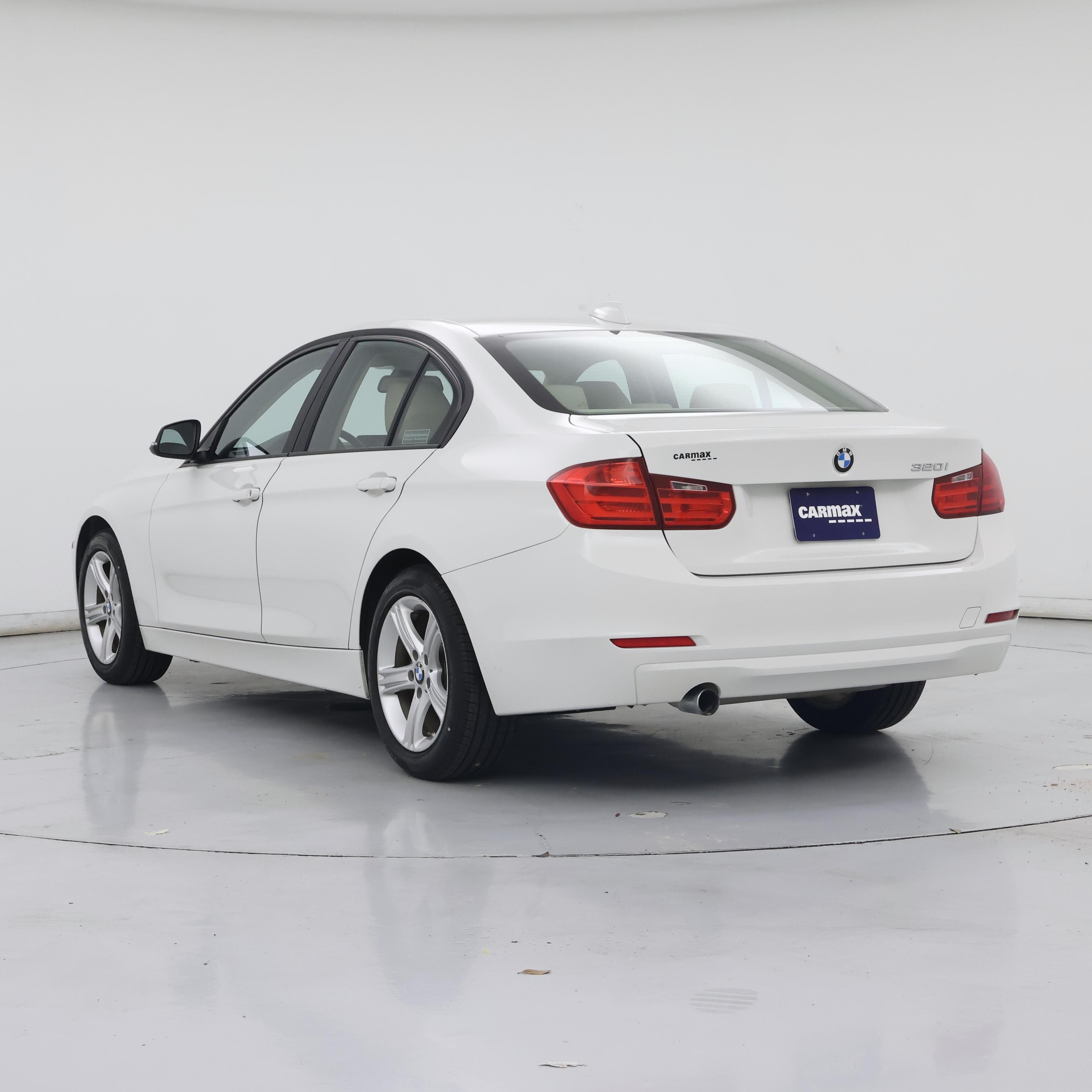 Thumbnail: 2015 BMW 3 Series - 2