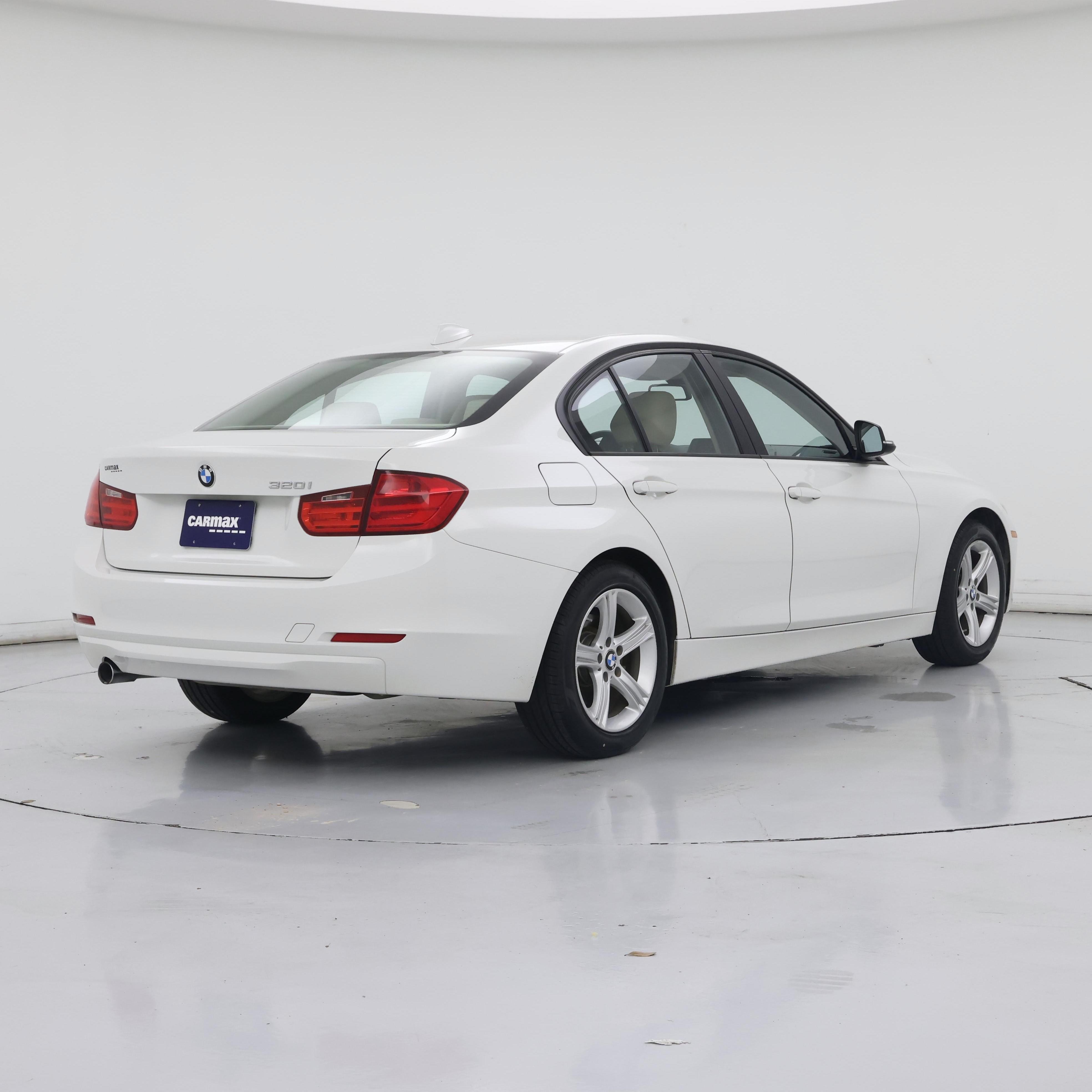Thumbnail: 2015 BMW 3 Series - 8