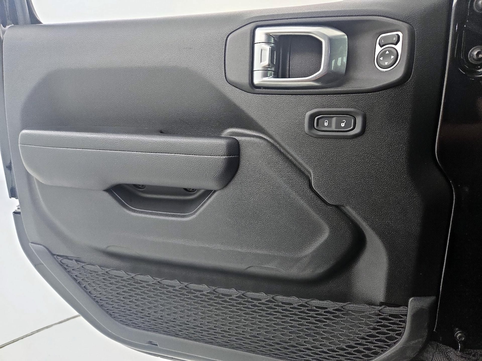 2024 Jeep Wrangler 4XE PHEV Willy's, photo 13