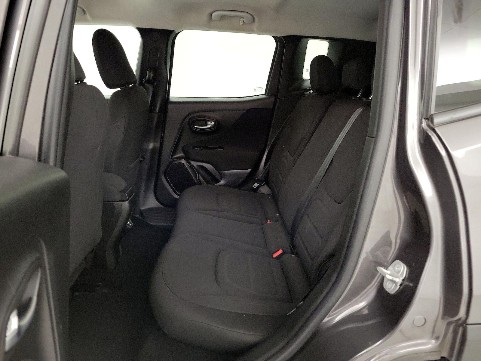 2021 Jeep Renegade Latitude - Photo 19