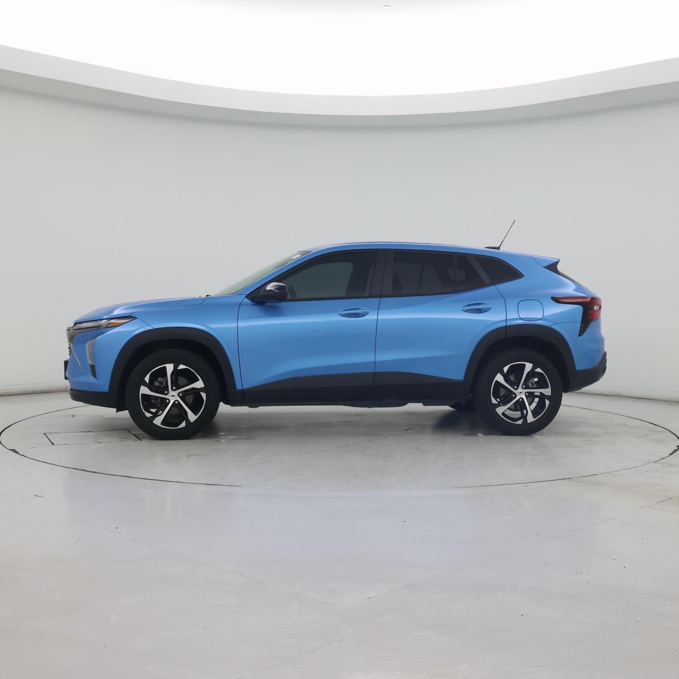 Thumbnail: 2025 Chevrolet Trax - 3