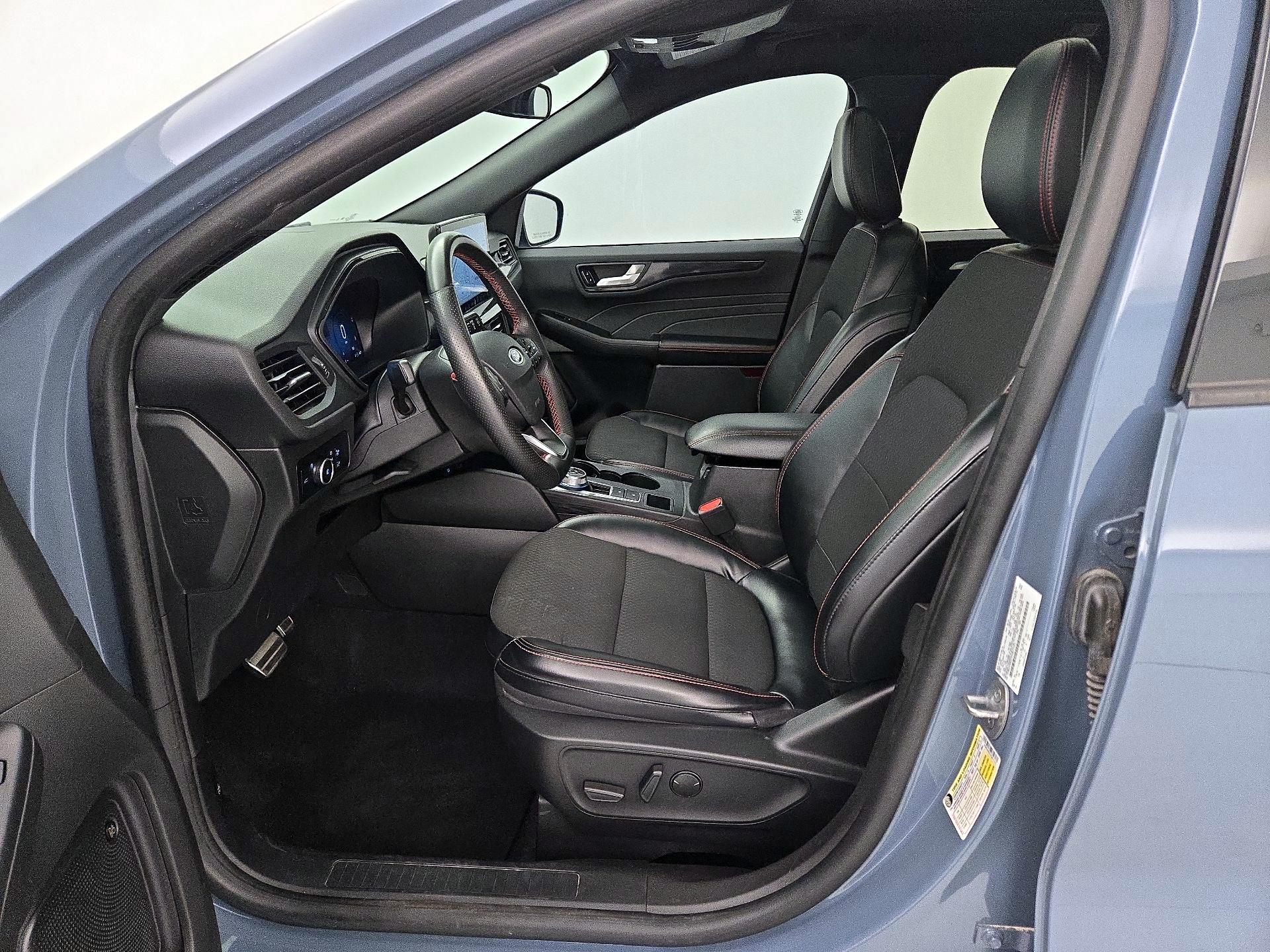 Thumbnail: 2023 Ford Escape - 11