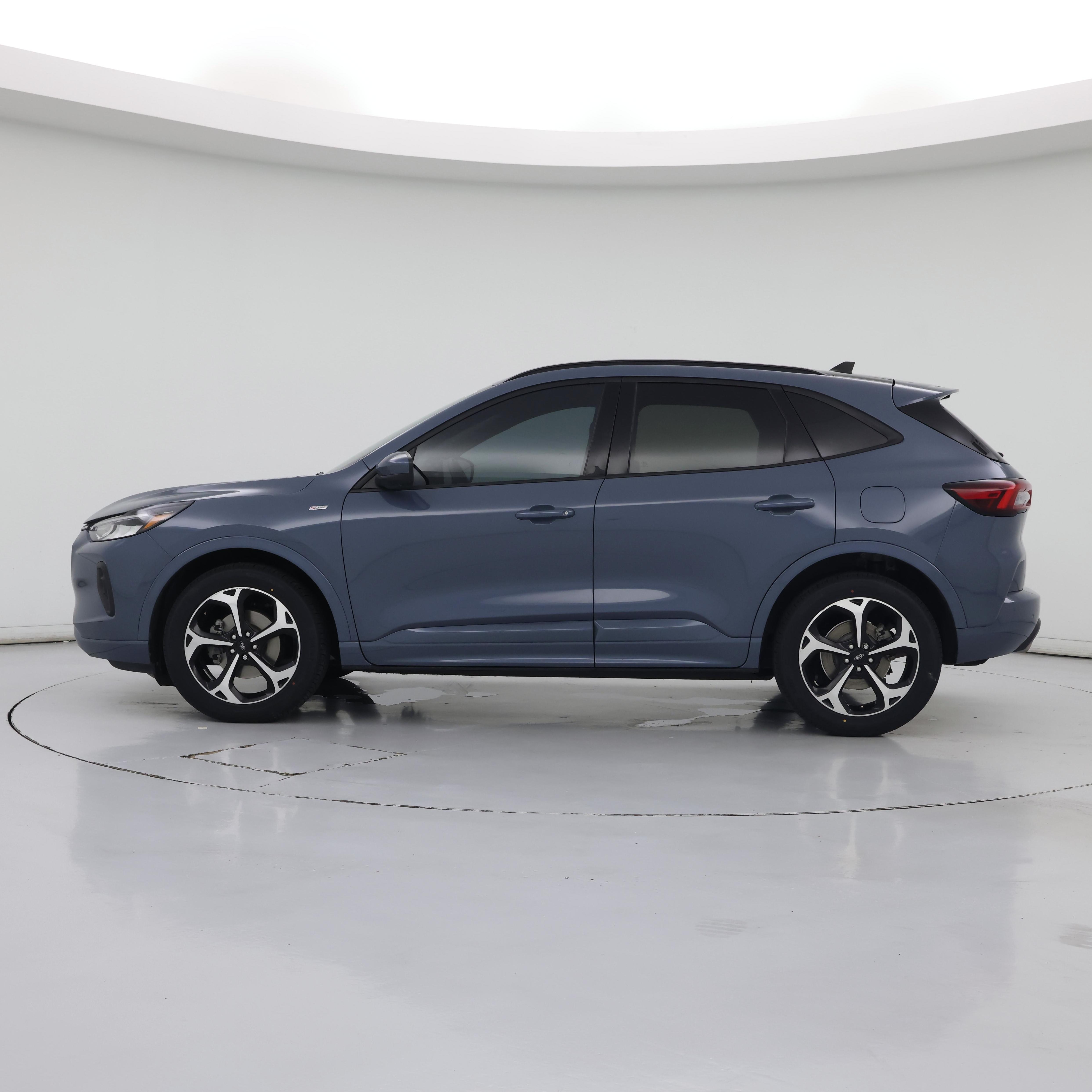 Thumbnail: 2023 Ford Escape - 3