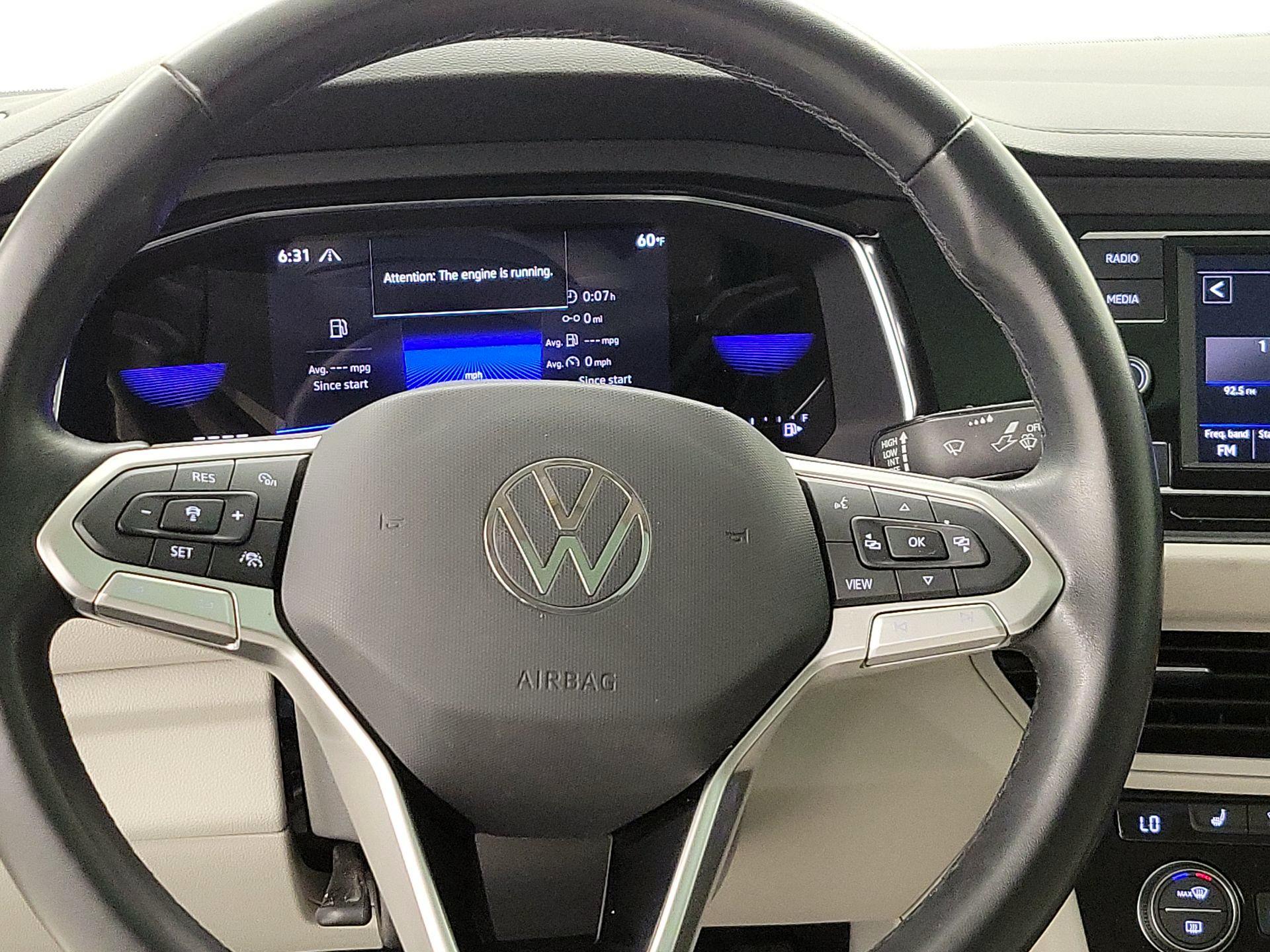 Thumbnail: 2023 Volkswagen Jetta - 10