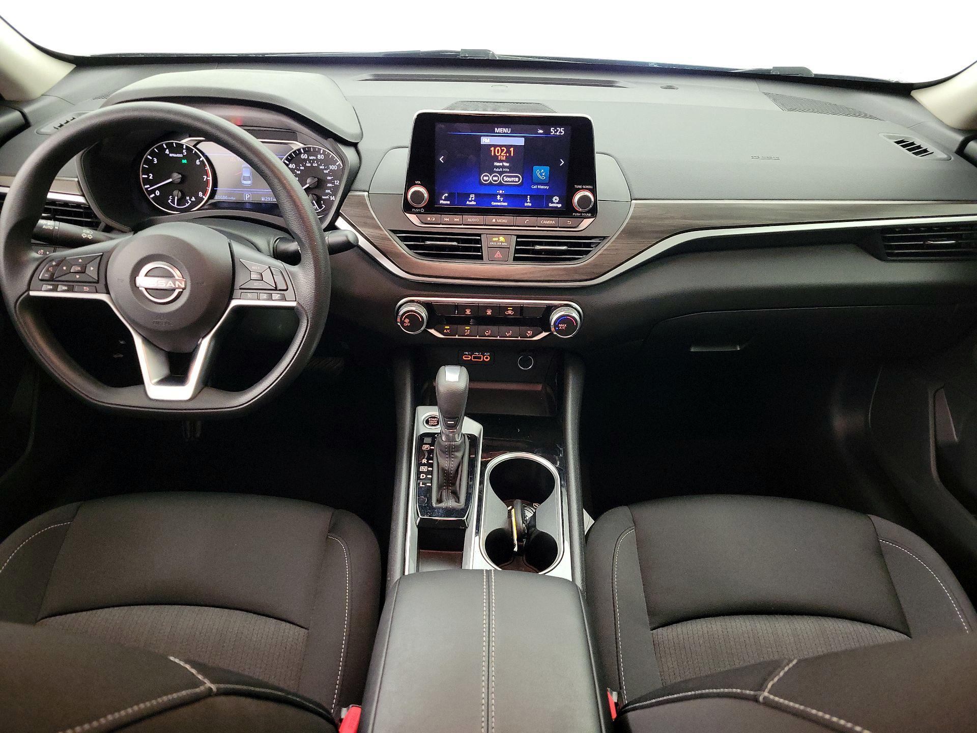 Thumbnail: 2024 Nissan Altima - 9