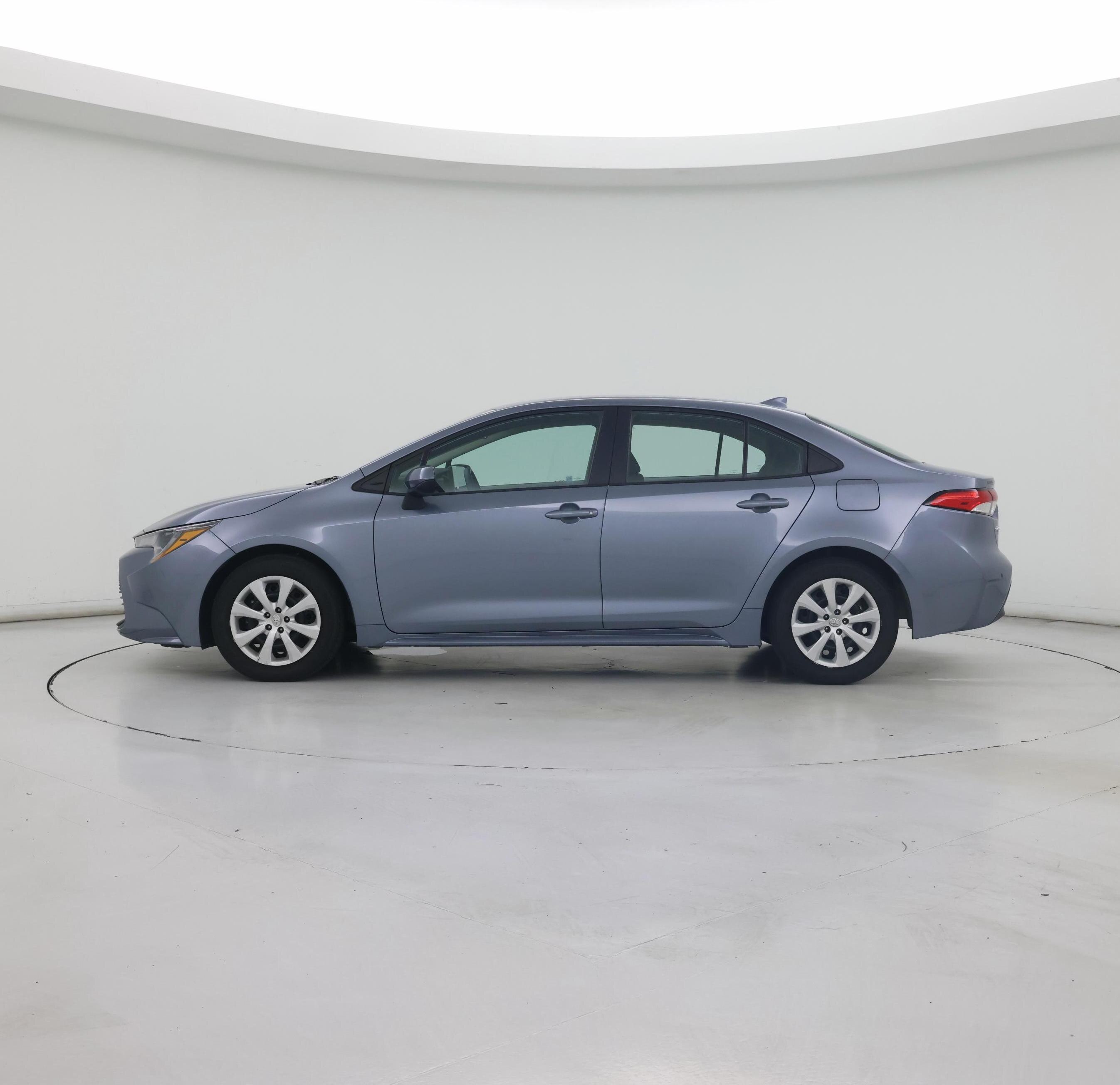 Thumbnail: 2023 Toyota Corolla - 3