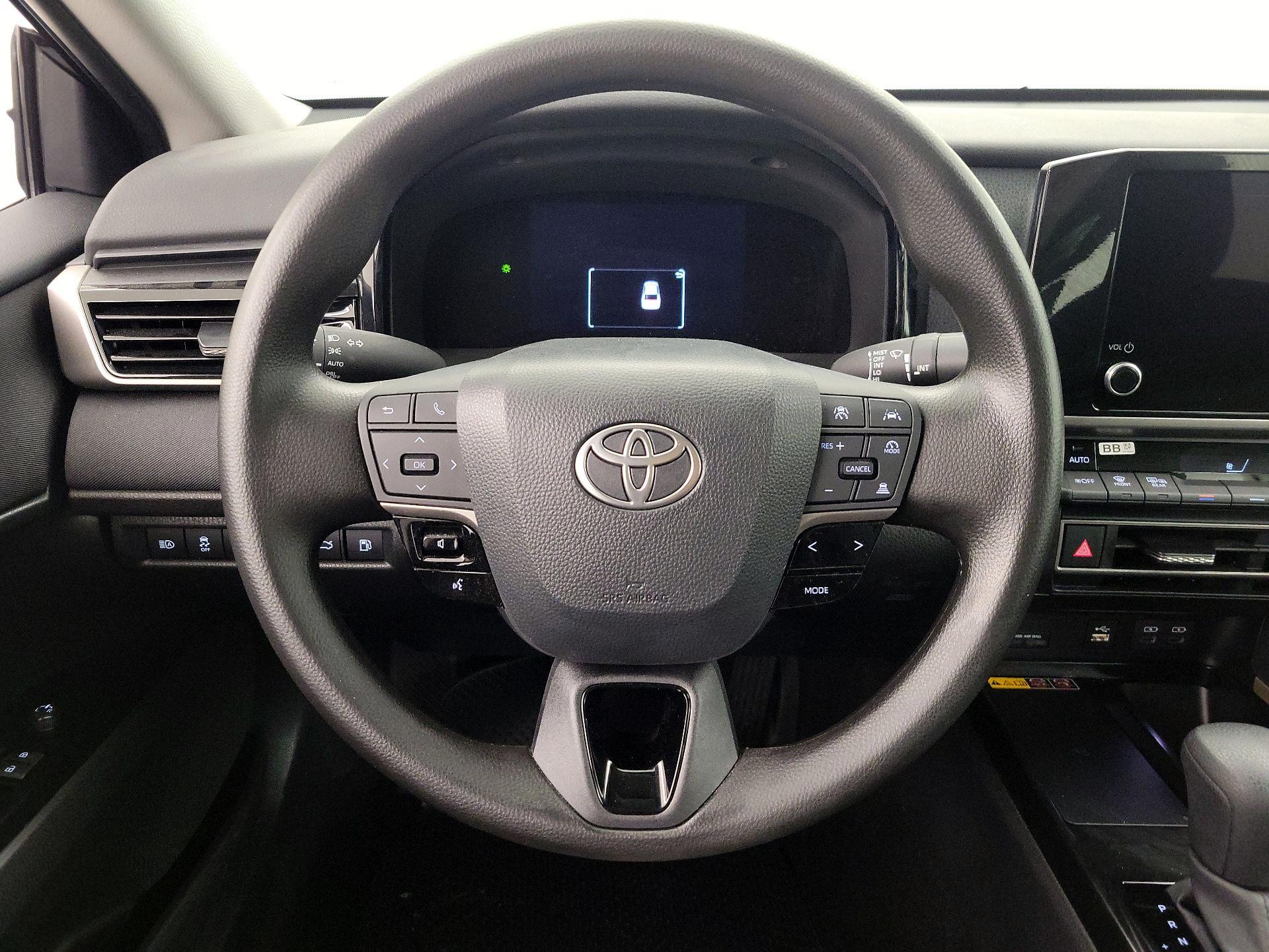 Thumbnail: 2025 Toyota Camry - 10
