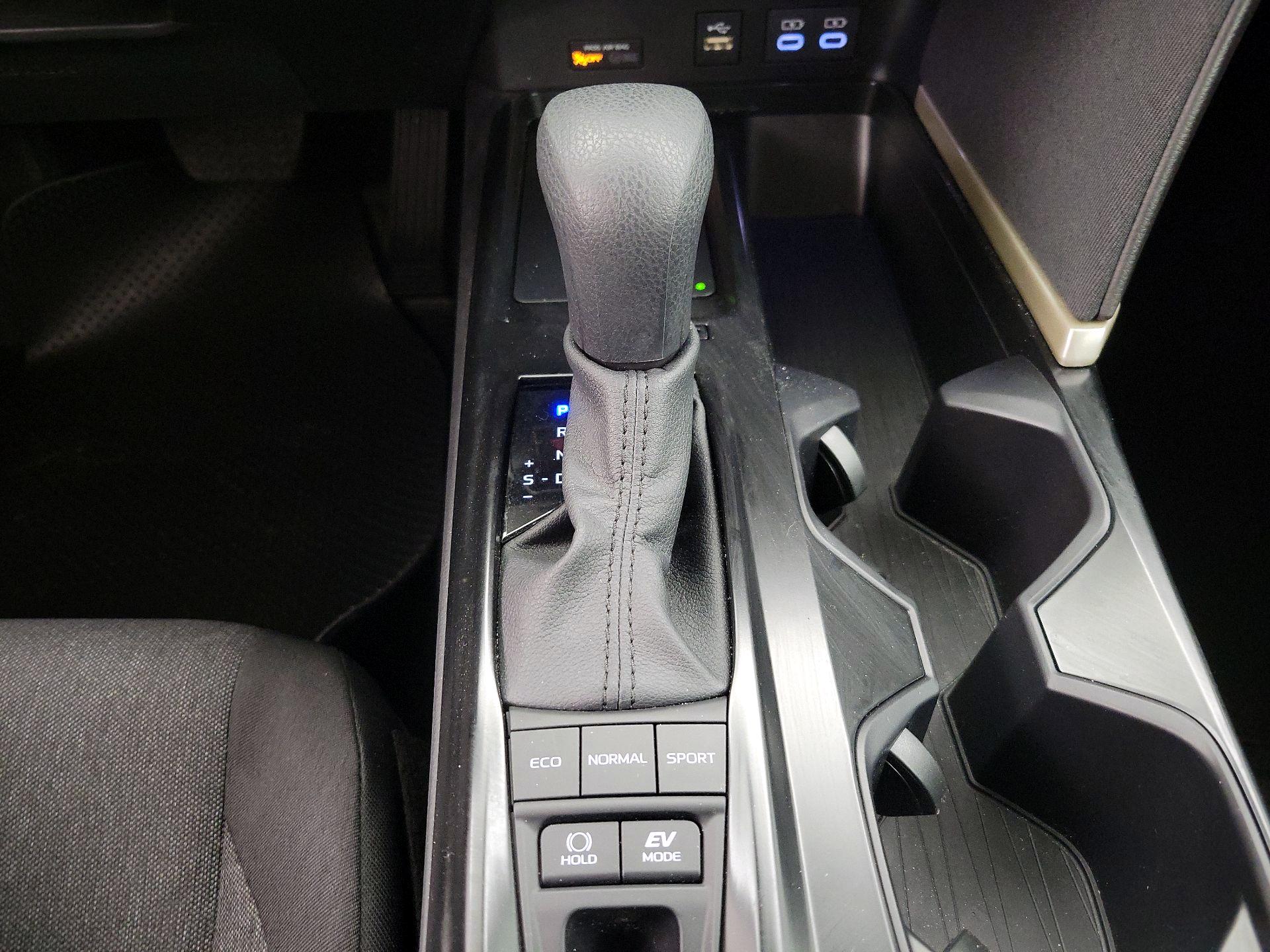 Thumbnail: 2025 Toyota Camry - 17