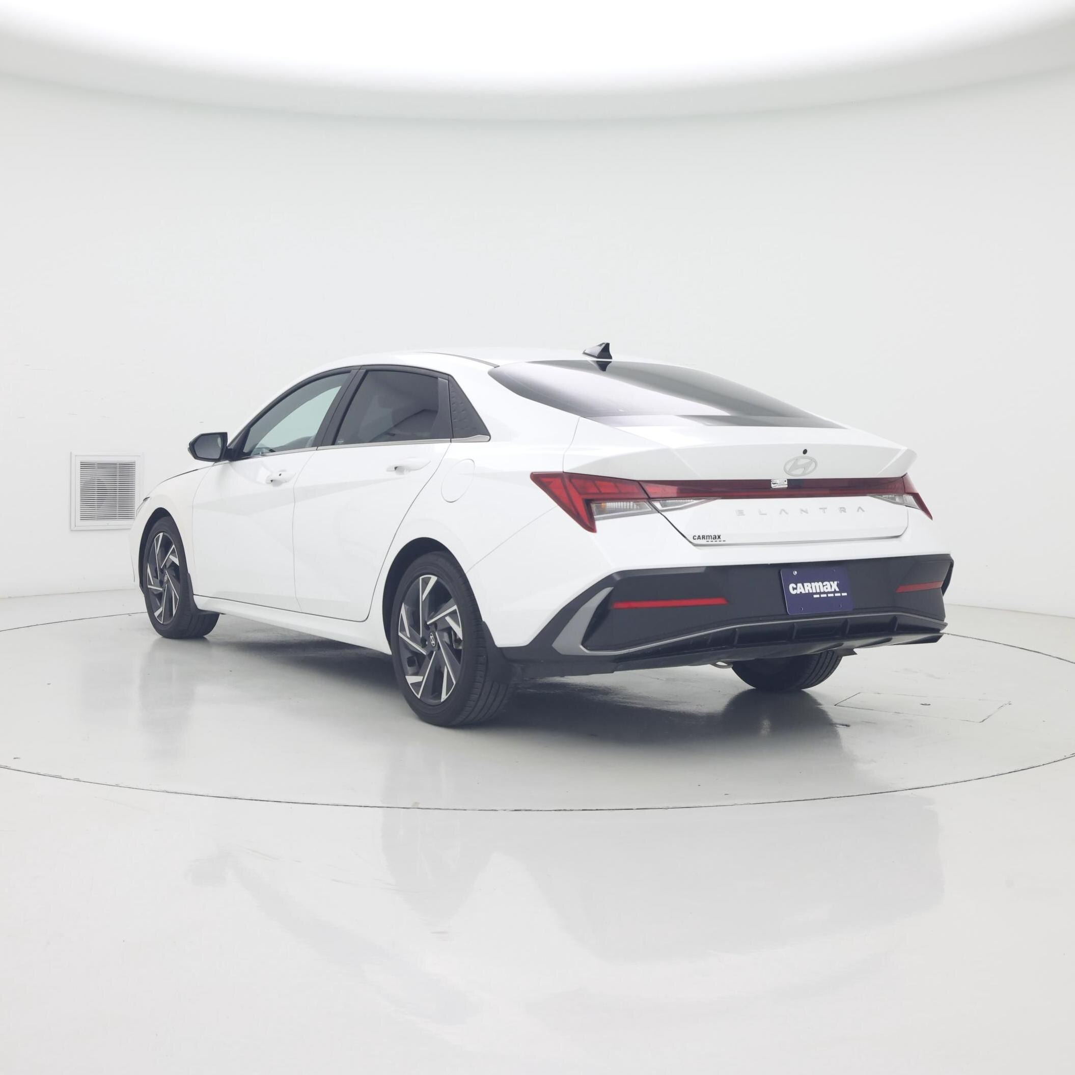 Thumbnail: 2025 Hyundai Elantra - 2