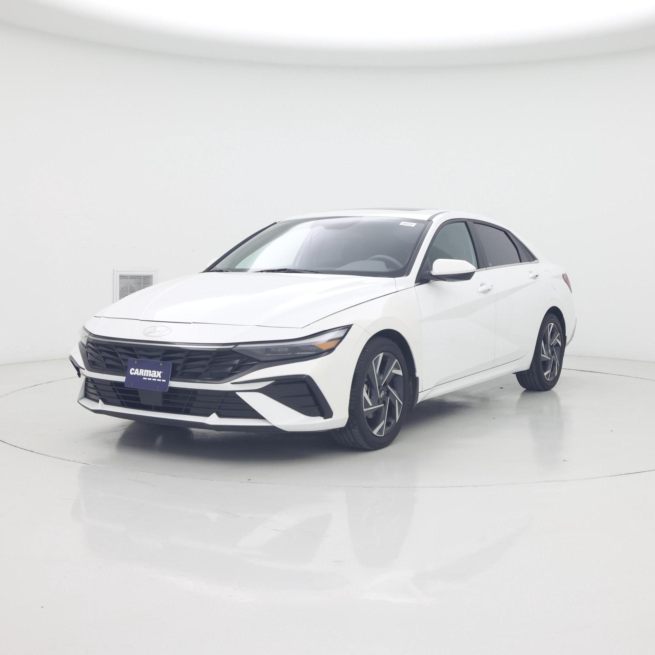 Thumbnail: 2025 Hyundai Elantra - 4