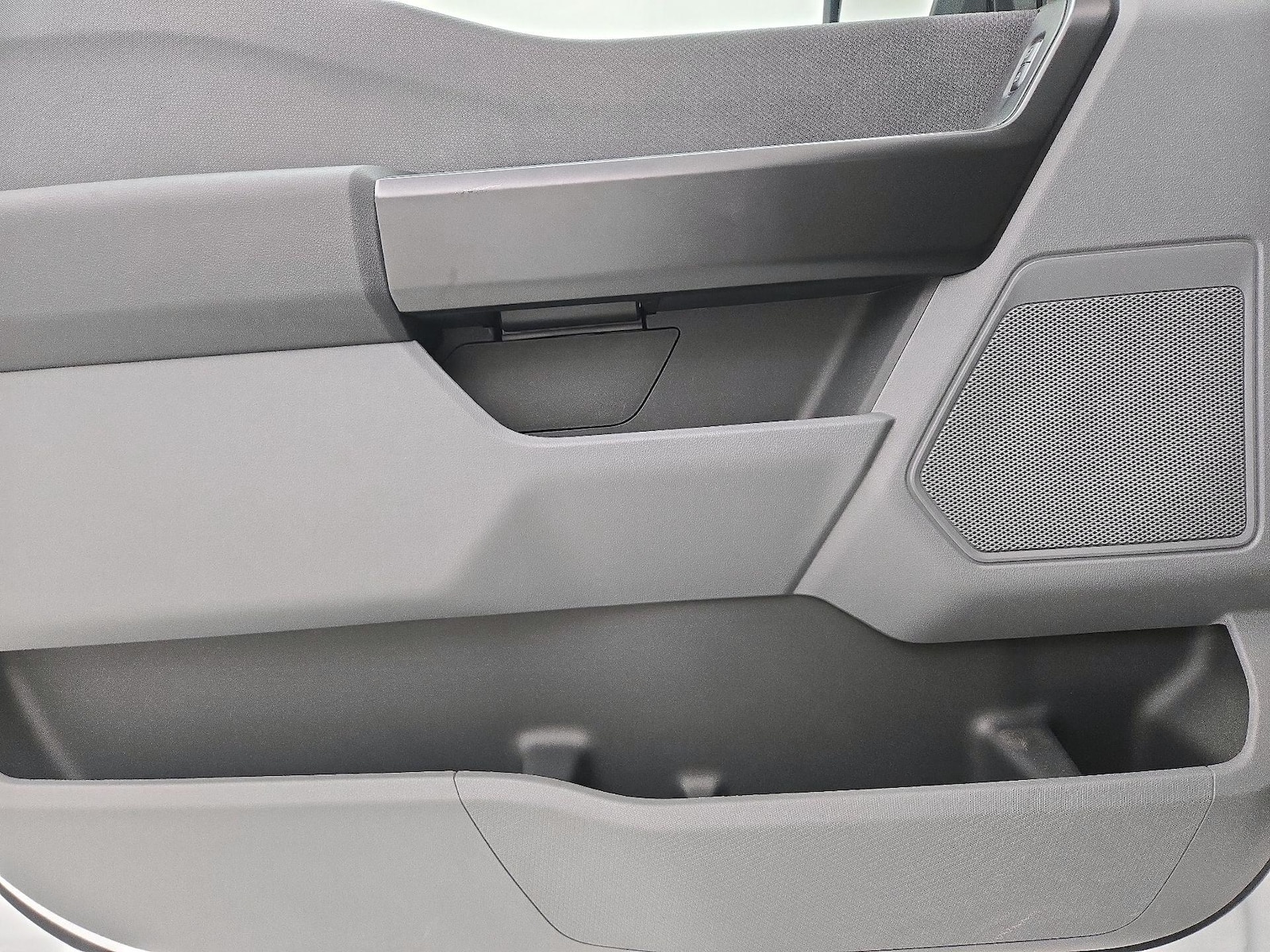 2025 Ford F-150 XL - Photo 13