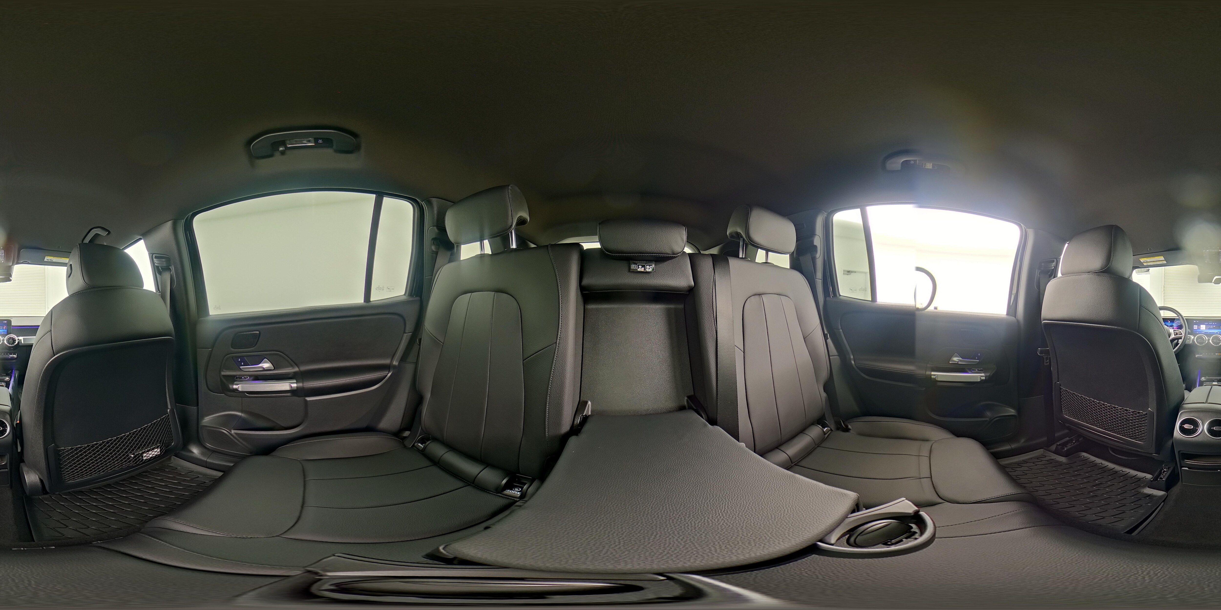 2025 Mercedes-Benz GLB Base - Photo 25