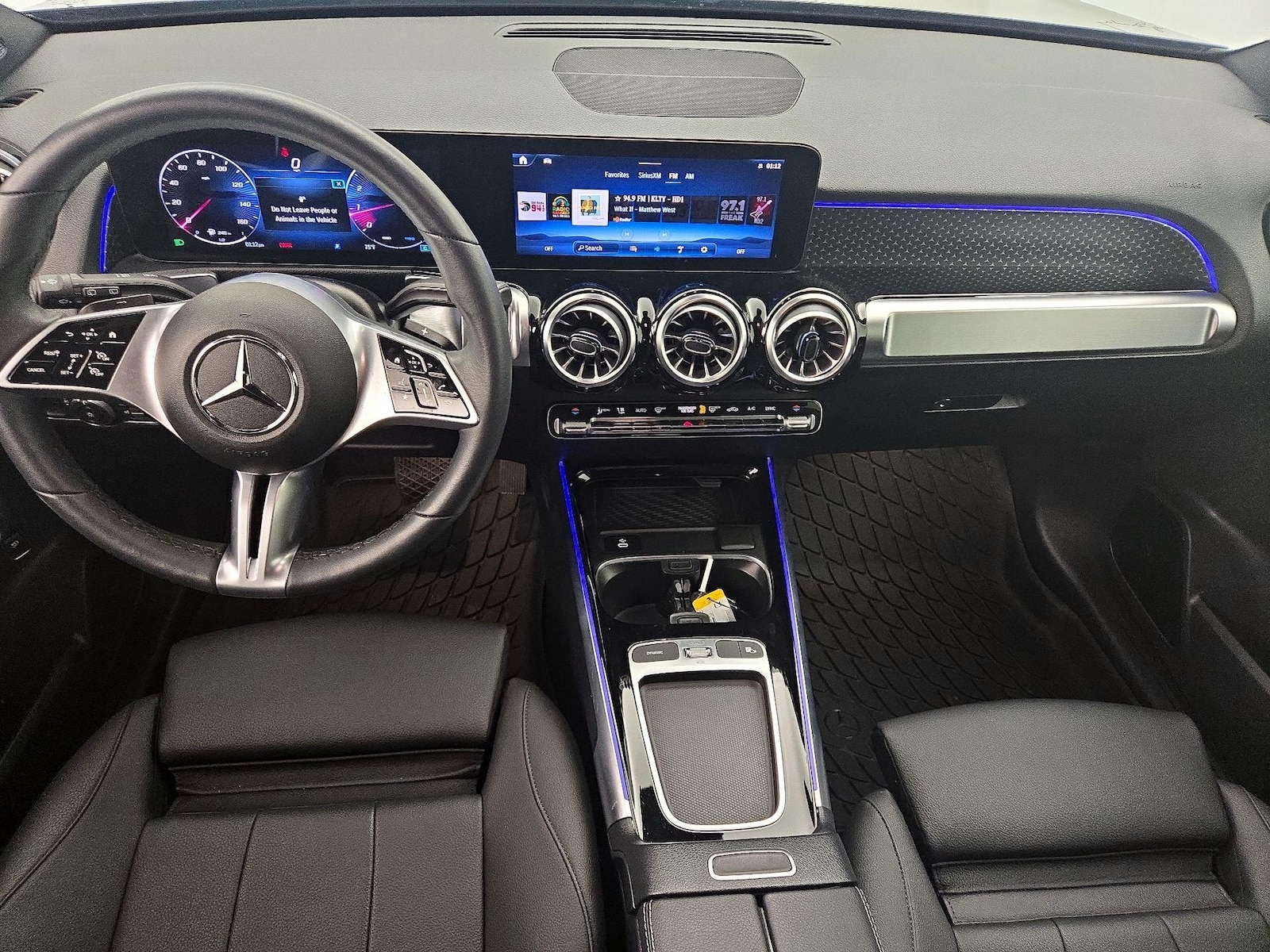 2025 Mercedes-Benz GLB Base - Photo 10