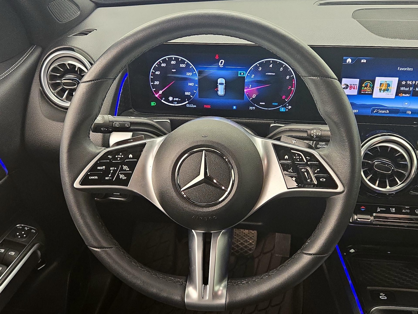 2025 Mercedes-Benz GLB Base - Photo 11