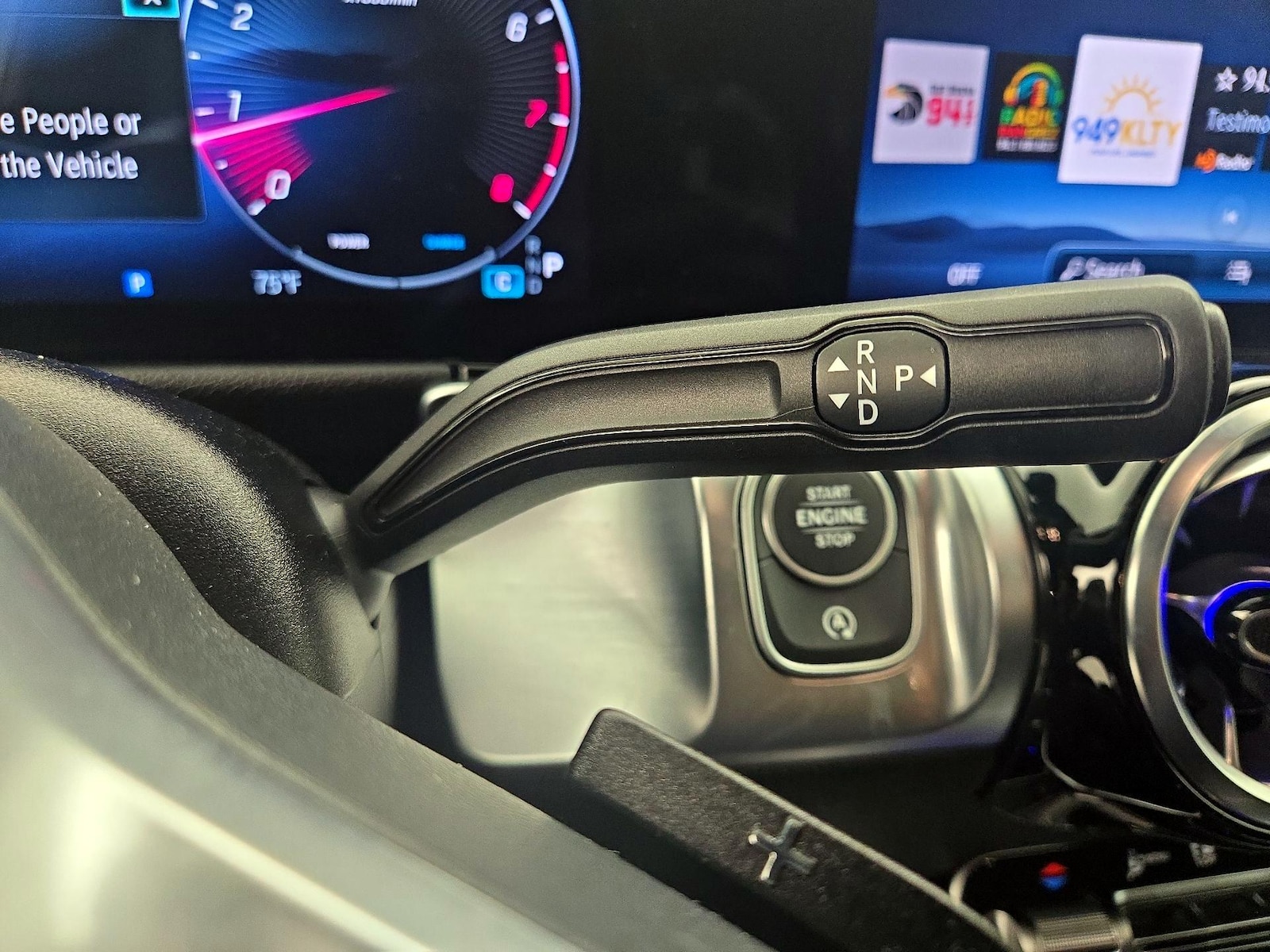 2025 Mercedes-Benz GLB Base - Photo 18