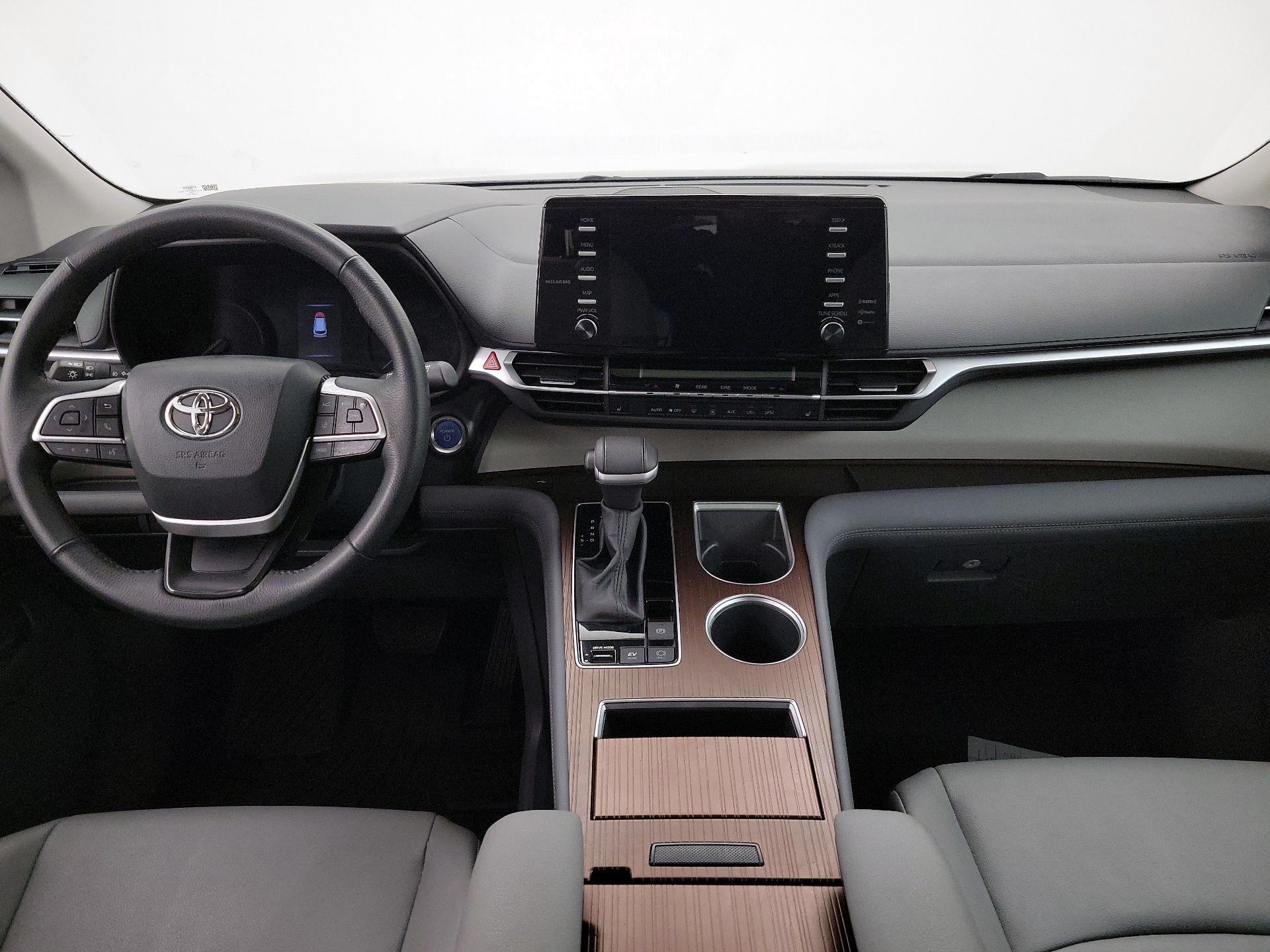 Thumbnail: 2024 Toyota Sienna - 9