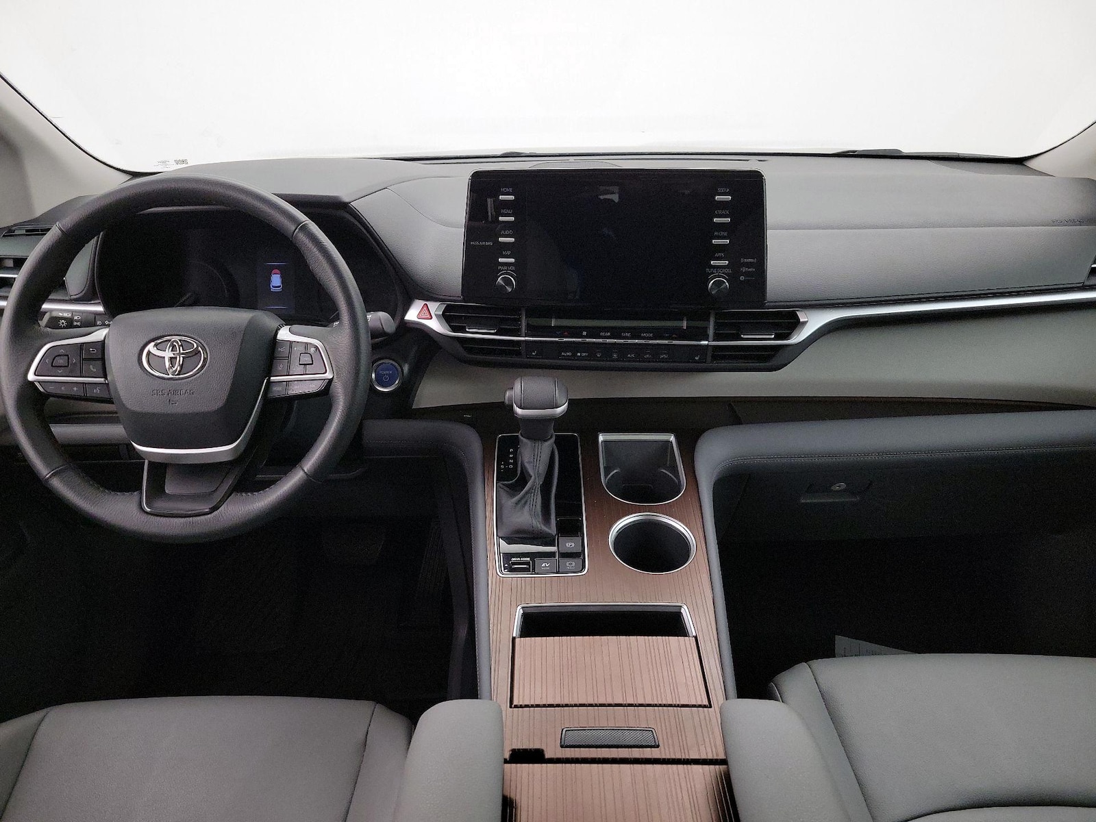 2024 Toyota Sienna XLE - Photo 10