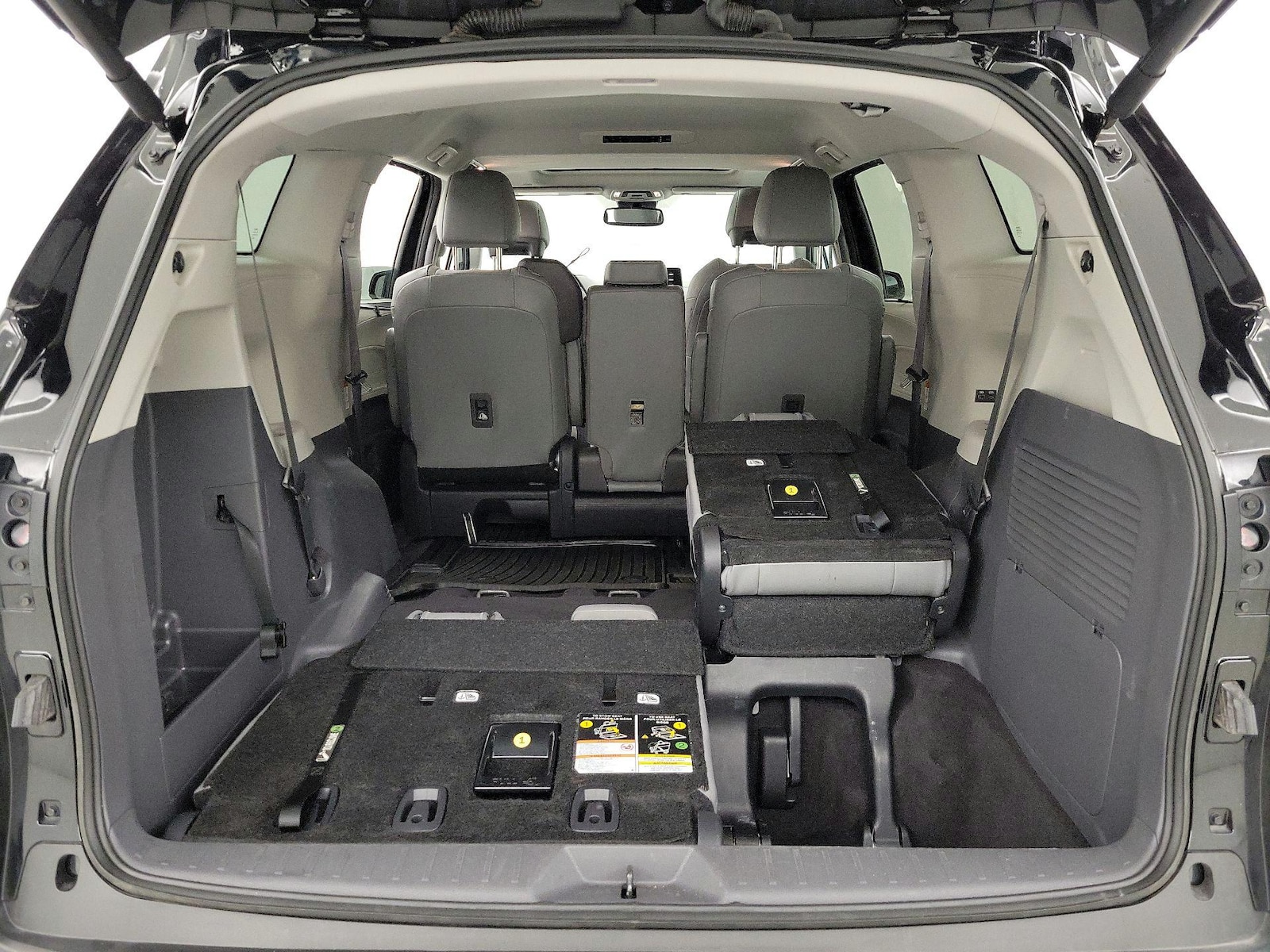 2024 Toyota Sienna XLE - Photo 22