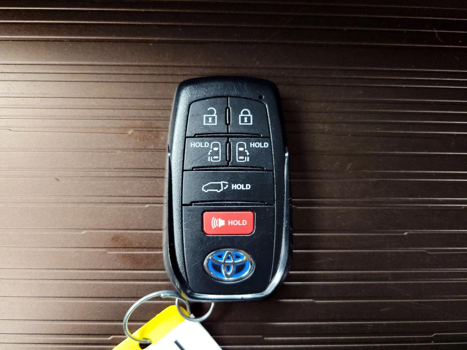2024 Toyota Sienna XLE - Photo 24