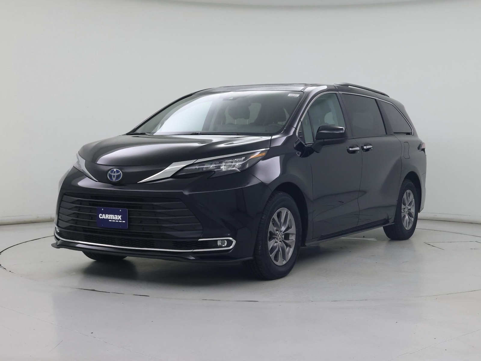 2024 Toyota Sienna XLE - Photo 5
