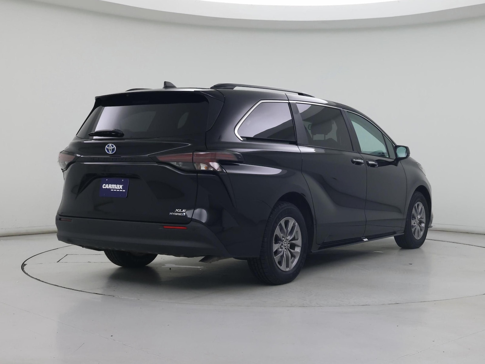 2024 Toyota Sienna XLE - Photo 9