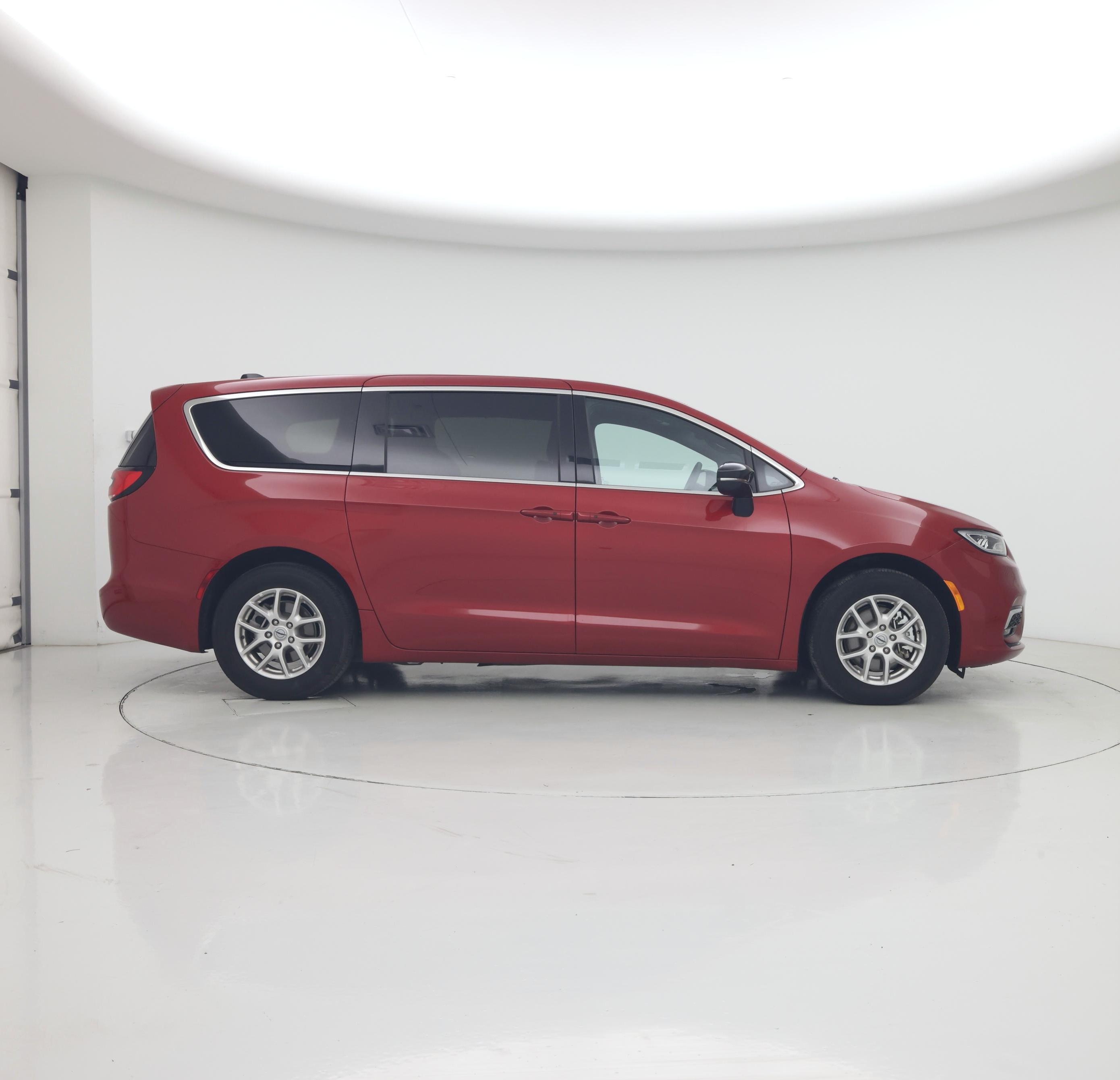 Thumbnail: 2025 Chrysler Pacifica - 7