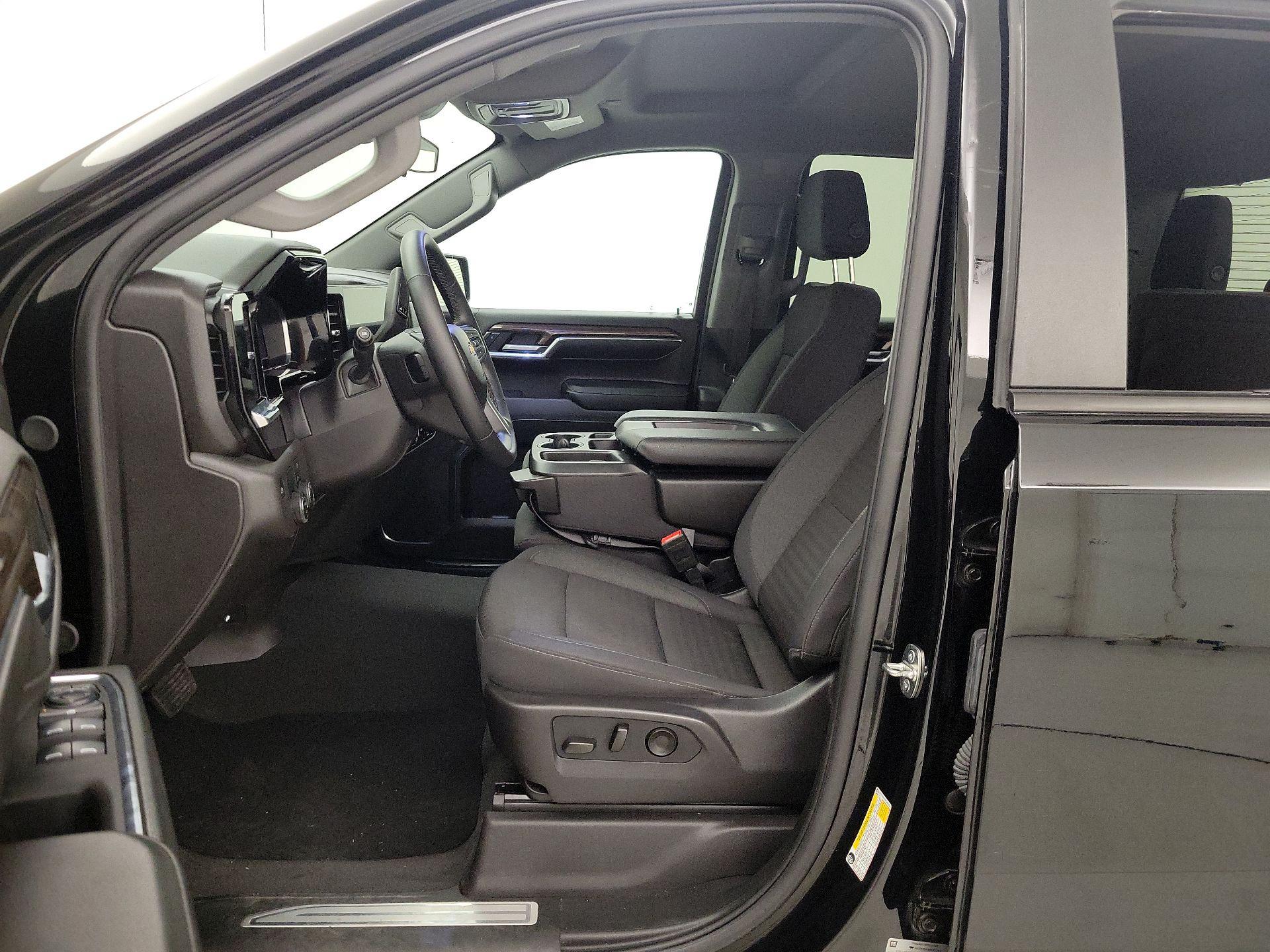 Thumbnail: 2024 Chevrolet Silverado 1500 - 11