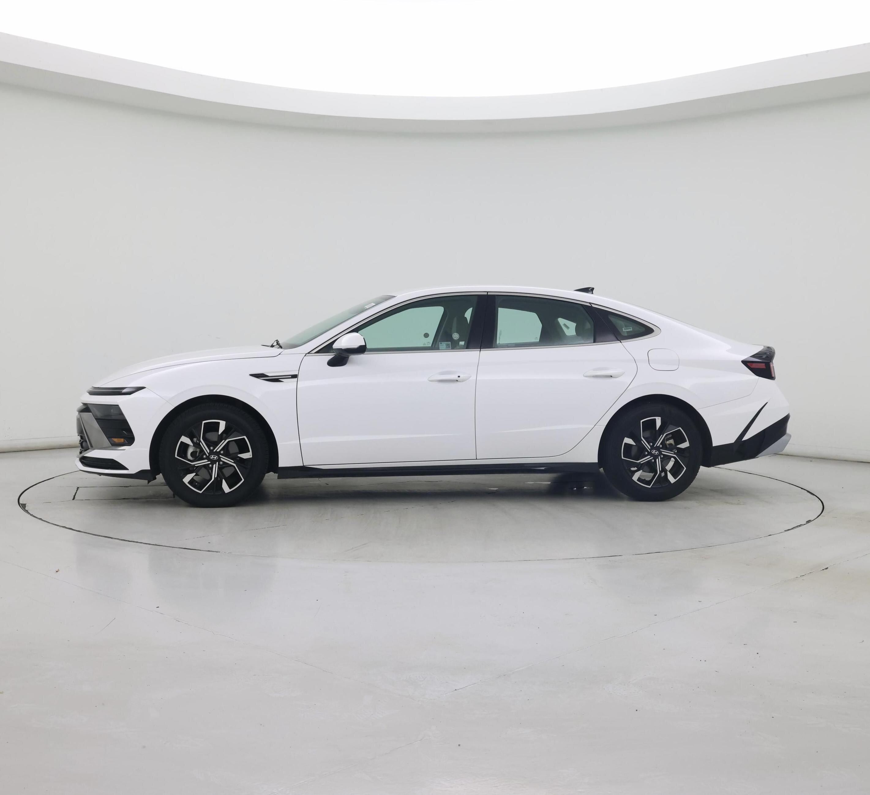 Thumbnail: 2025 Hyundai Sonata - 3