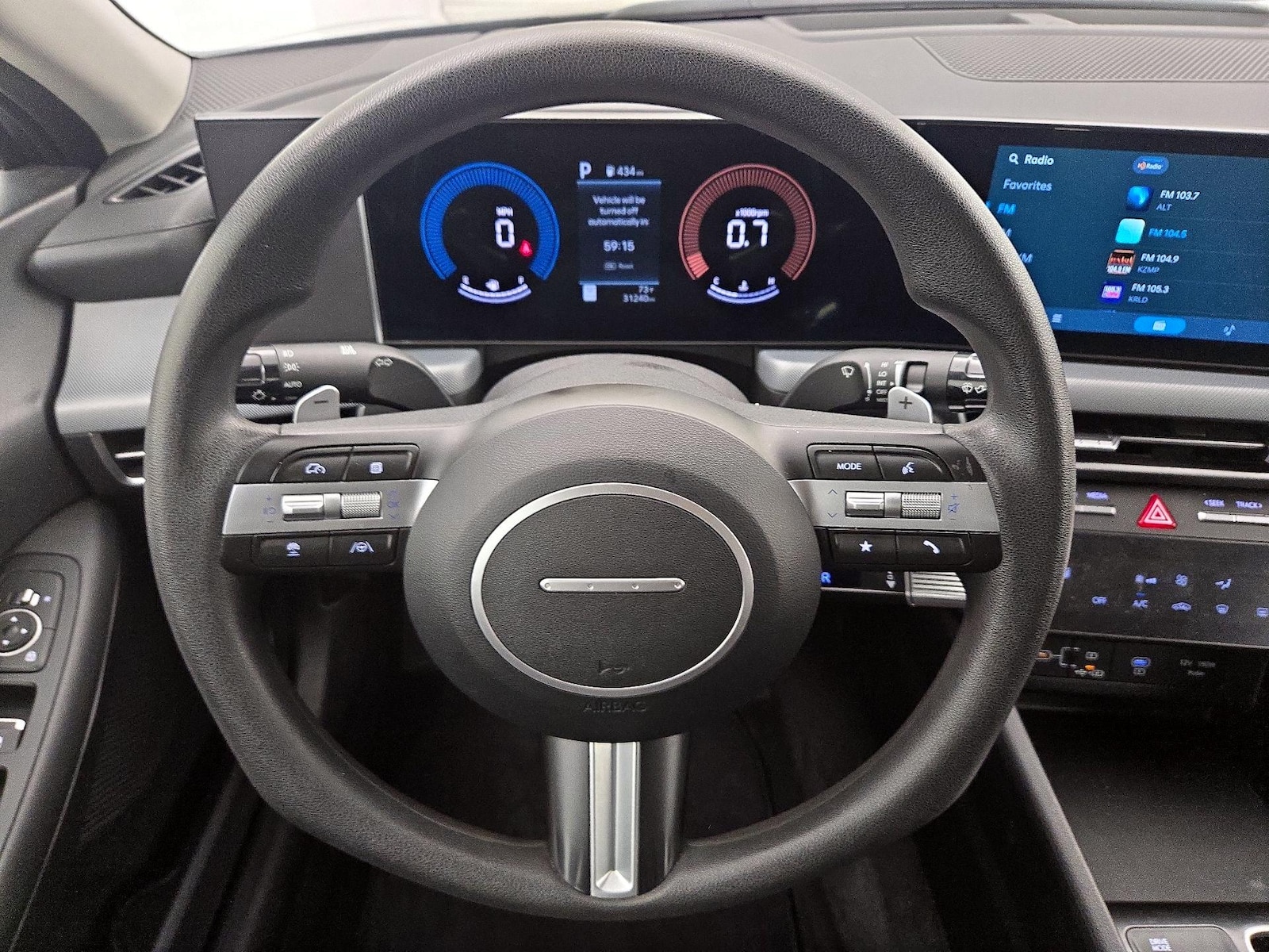 2025 Hyundai Sonata SEL - Photo 11