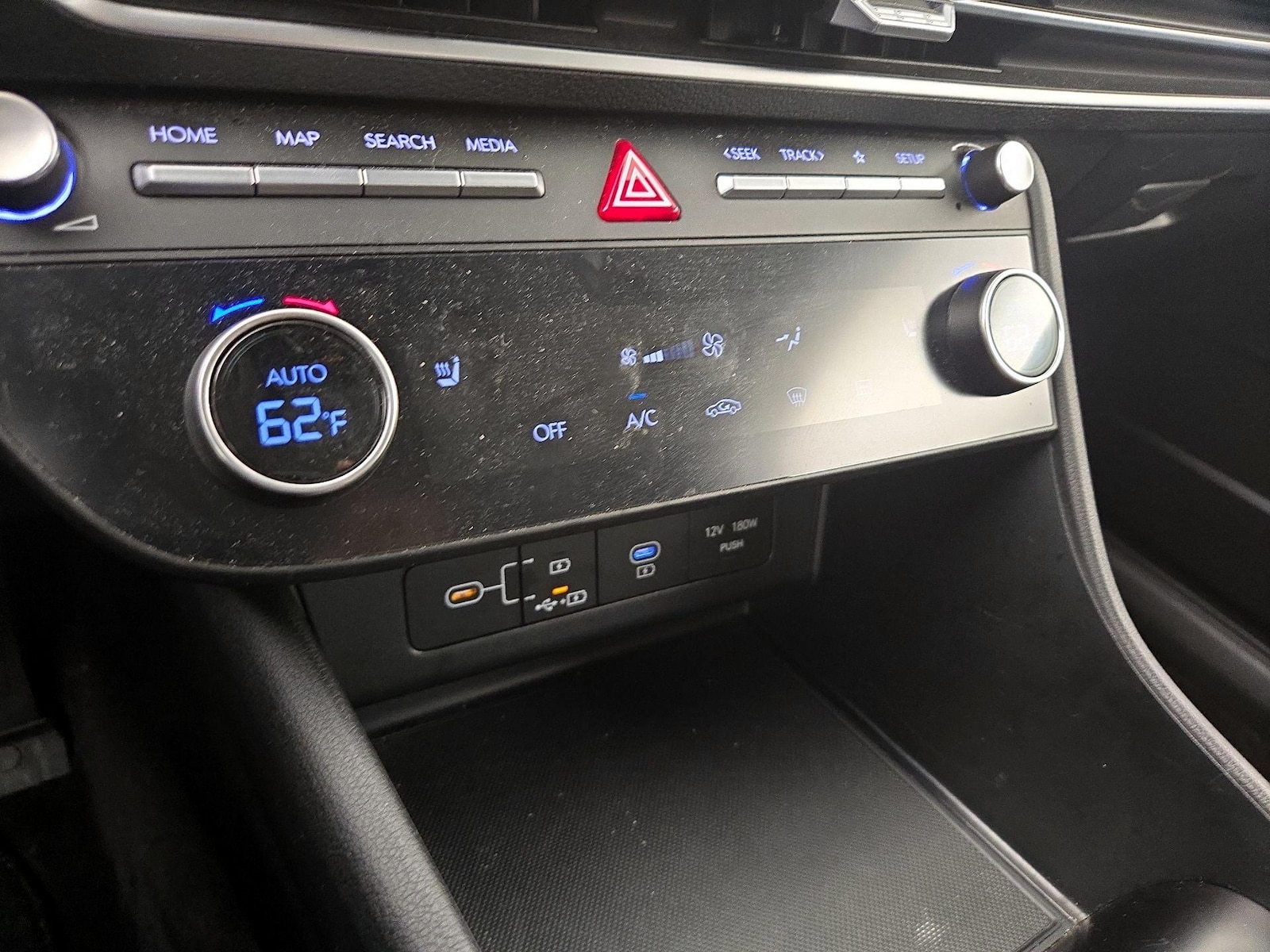 2025 Hyundai Sonata SEL - Photo 17