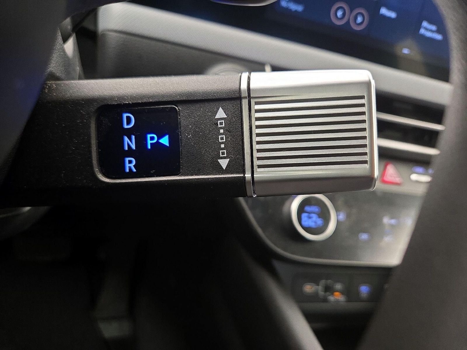 2025 Hyundai Sonata SEL - Photo 18