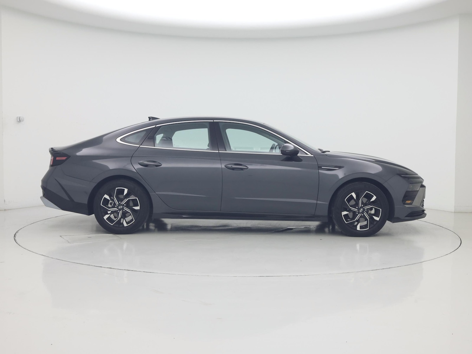 2025 Hyundai Sonata SEL - Photo 8