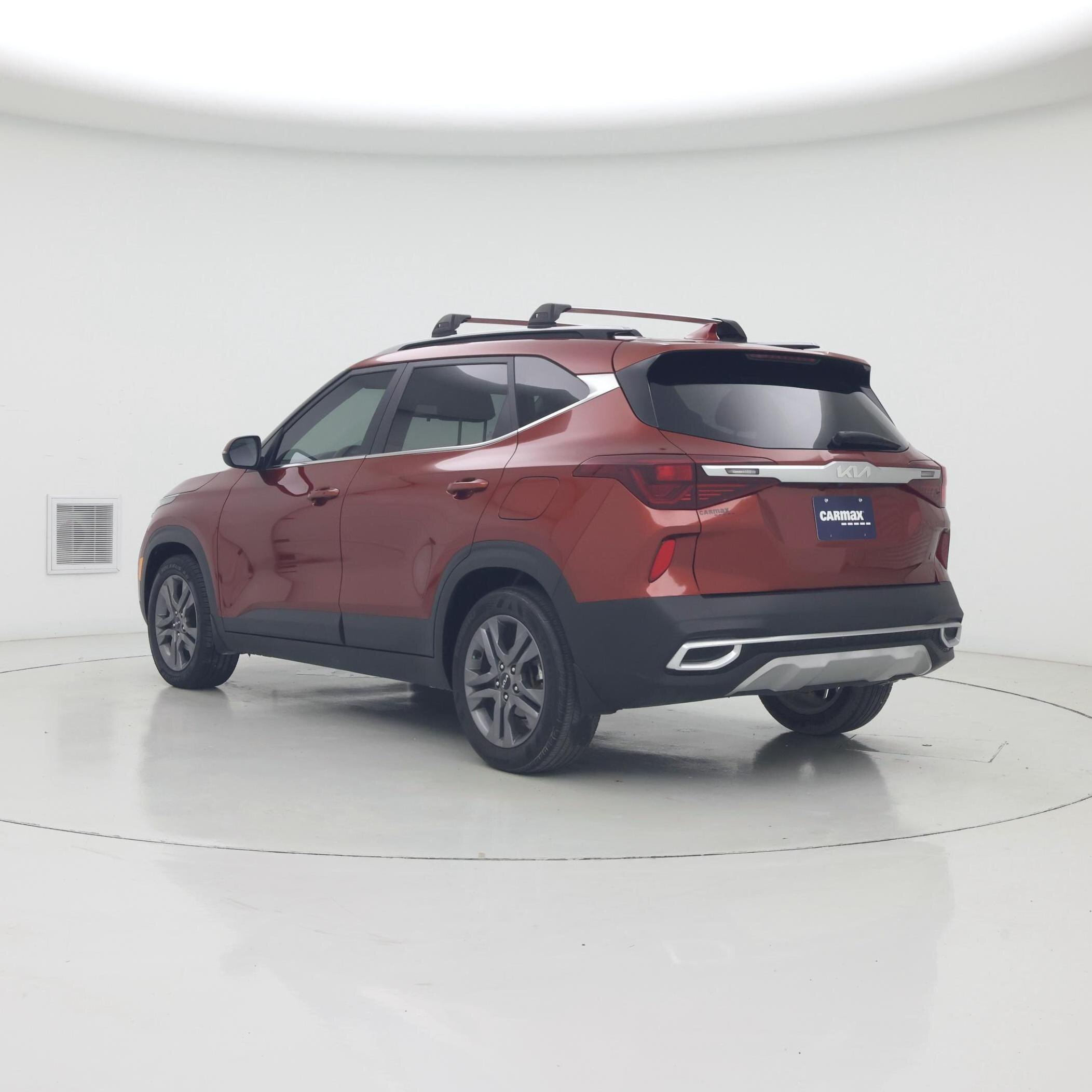 Thumbnail: 2023 Kia Seltos - 2
