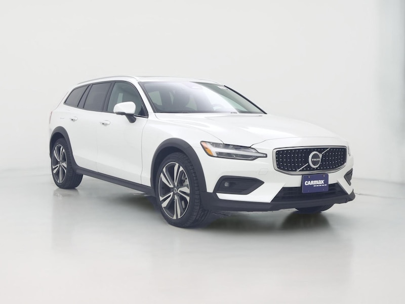 2025 Volvo V60 Cross Country B5 Plus