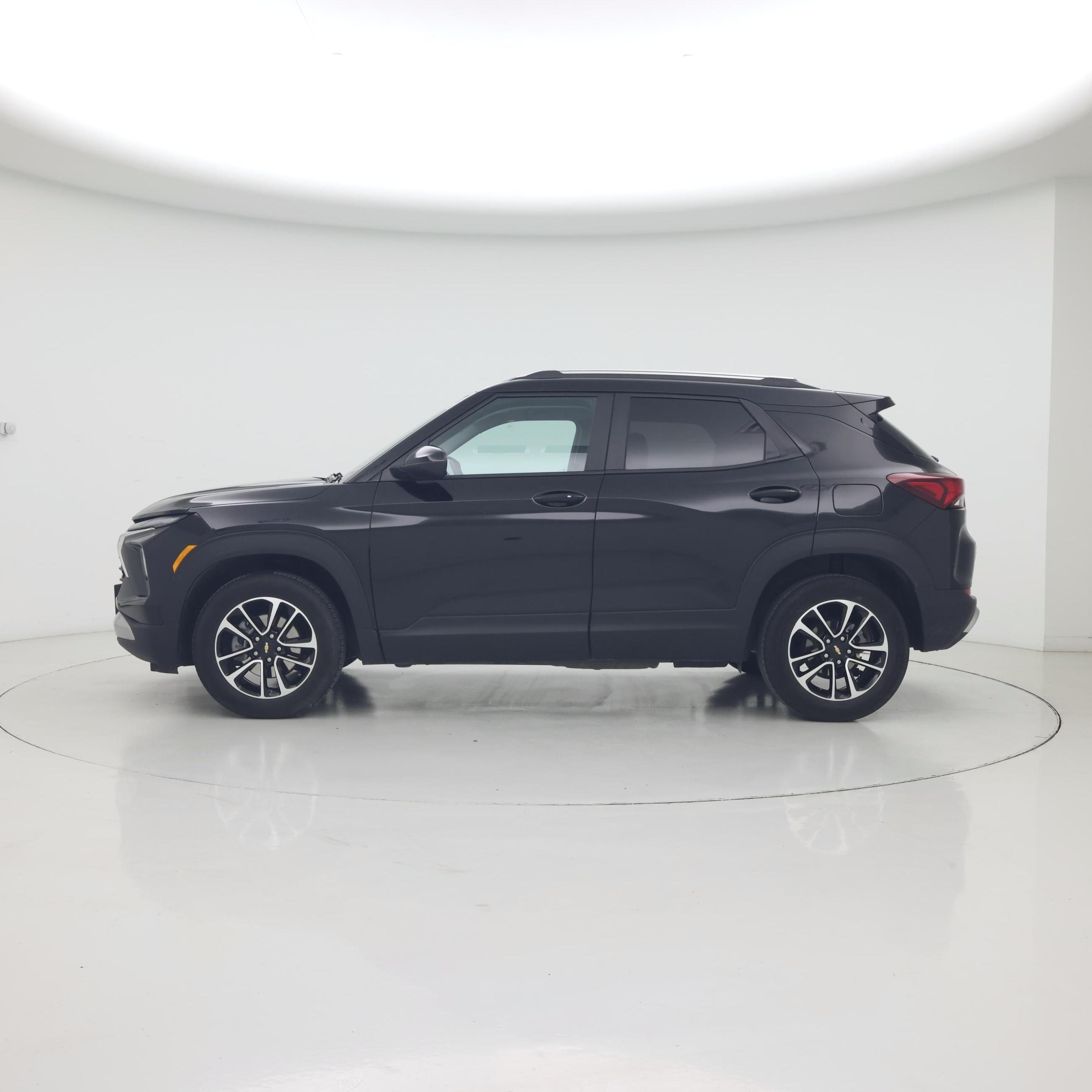 Thumbnail: 2025 Chevrolet TrailBlazer - 3