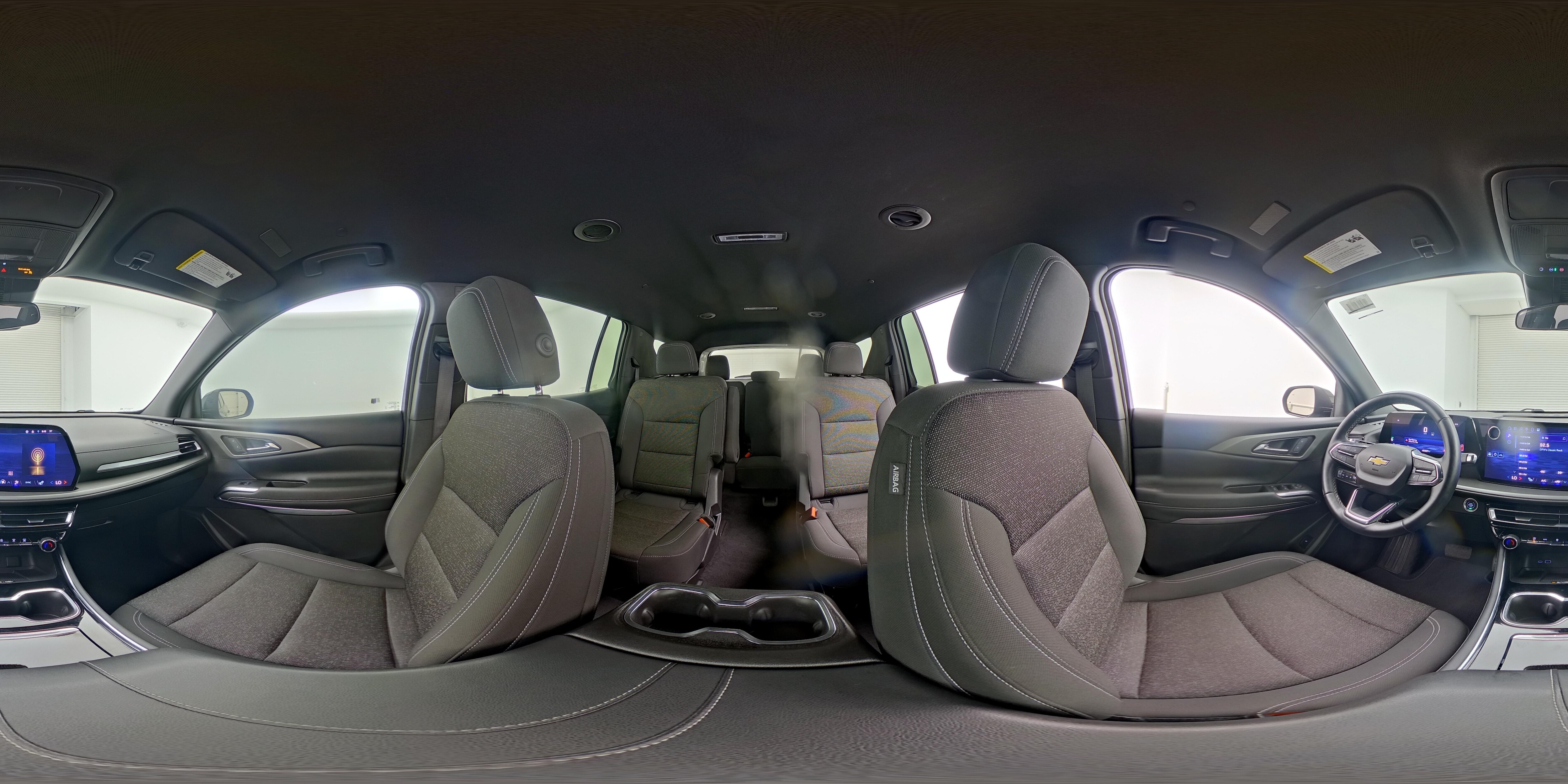 2024 Chevrolet Traverse 2LT - Photo 25