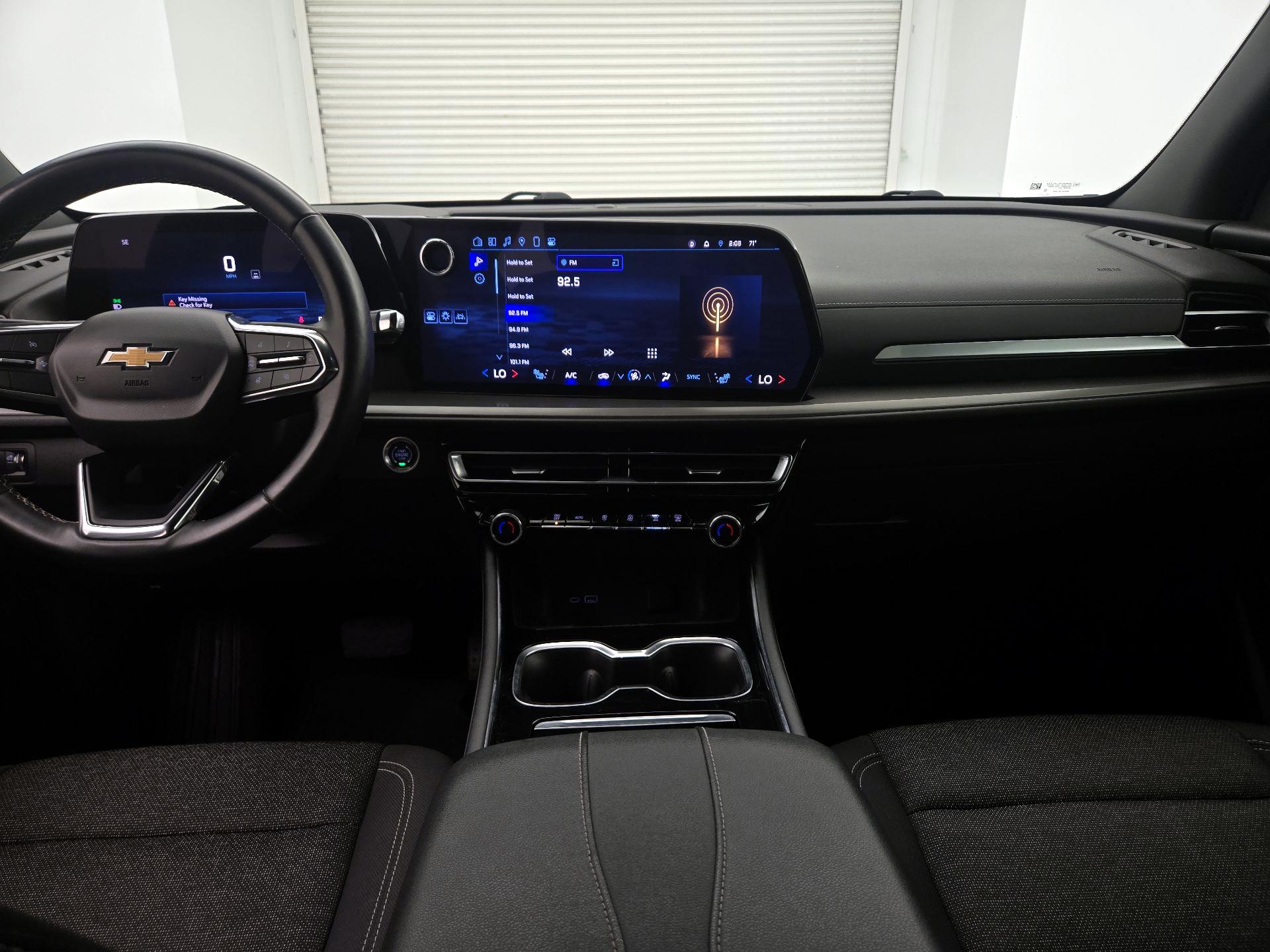 Thumbnail: 2024 Chevrolet Traverse - 9