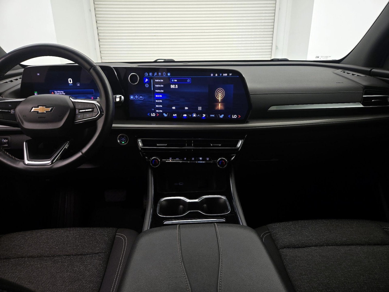 2024 Chevrolet Traverse 2LT - Photo 10