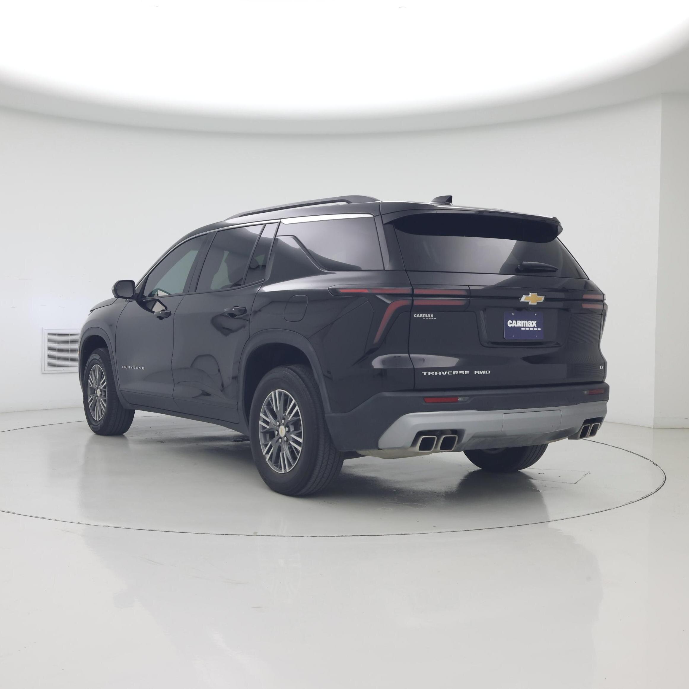 Thumbnail: 2024 Chevrolet Traverse - 2