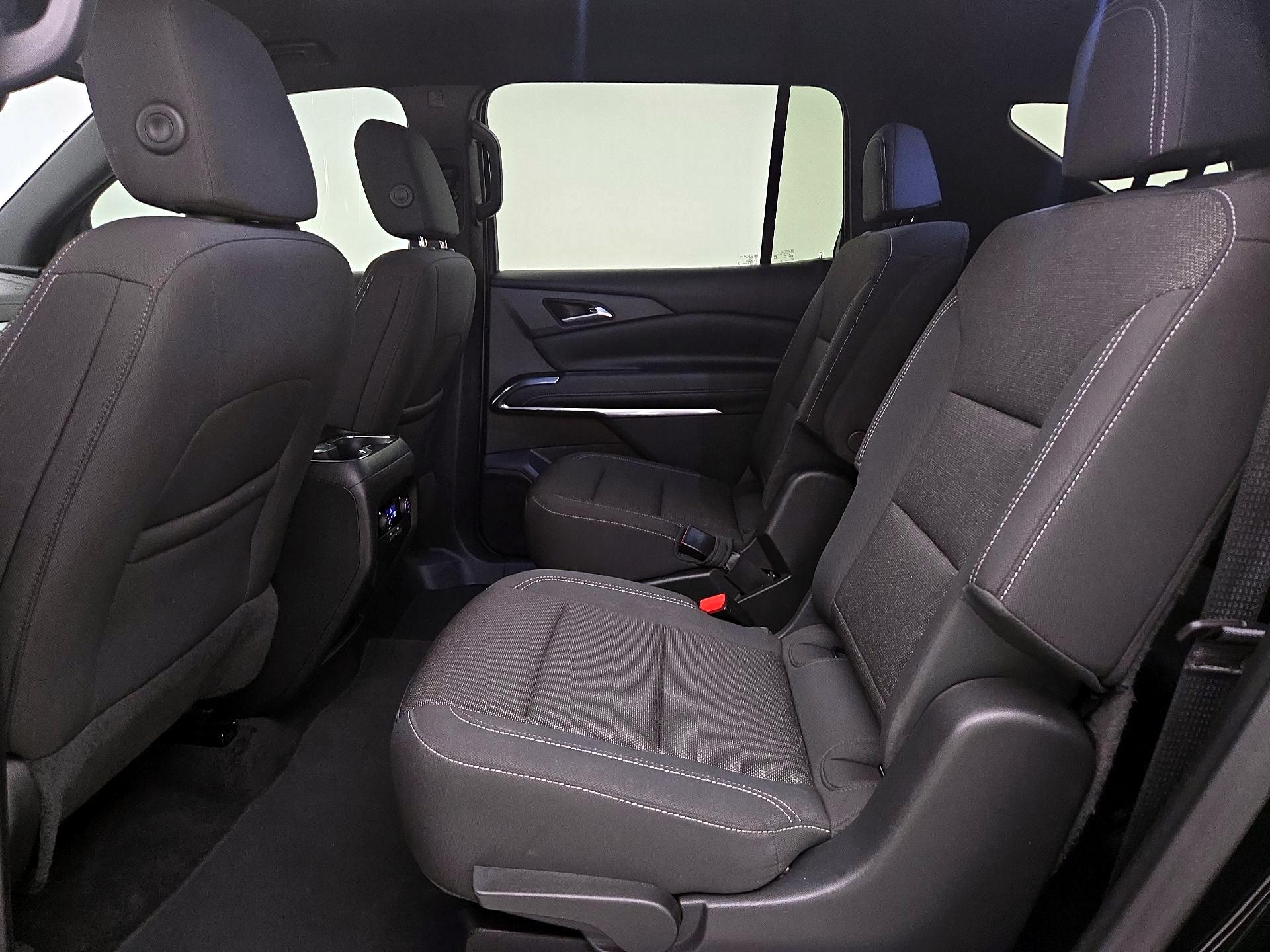 Thumbnail: 2024 Chevrolet Traverse - 19